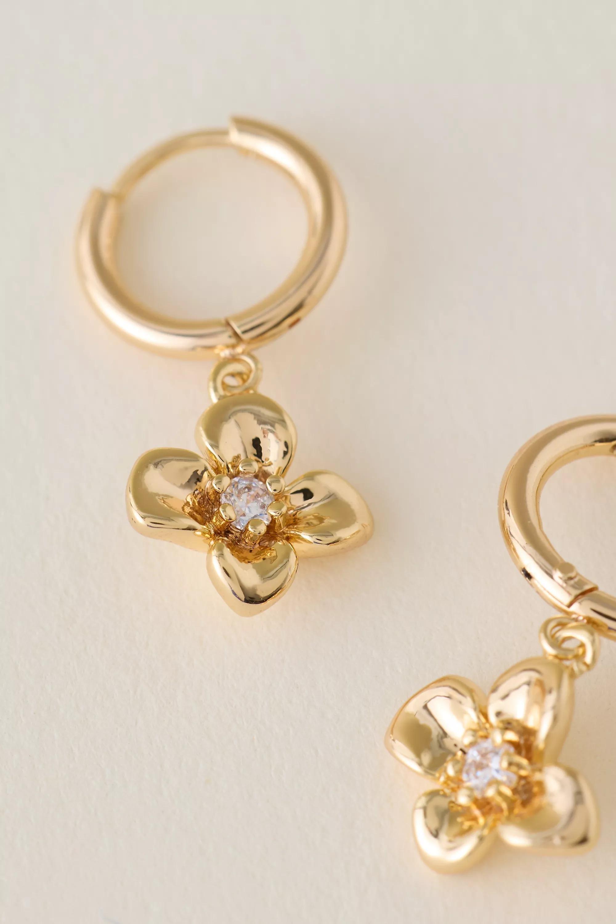 Gold-Plated Daisy Huggie Hoop Earrings, A501_0070, large image number 1