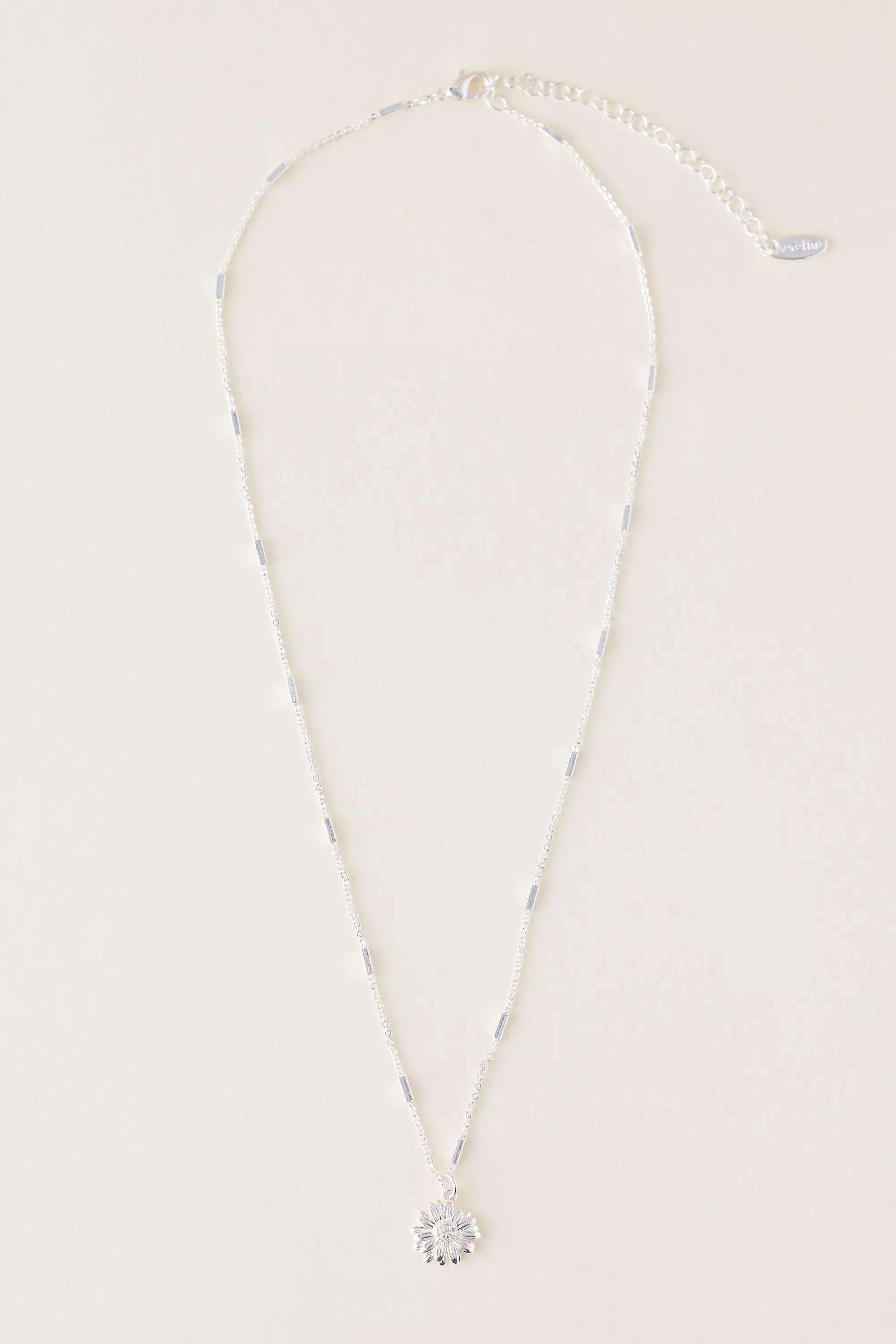 Daisy Pendant Necklace, Silver, Silver, medium