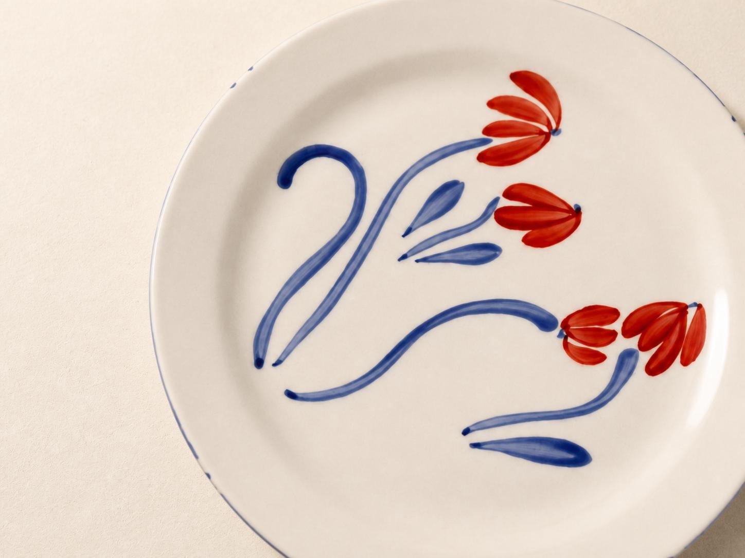 Hand-Painted Tulip Motif Ceramic Dinner Plate, White, Blue, large image number 4