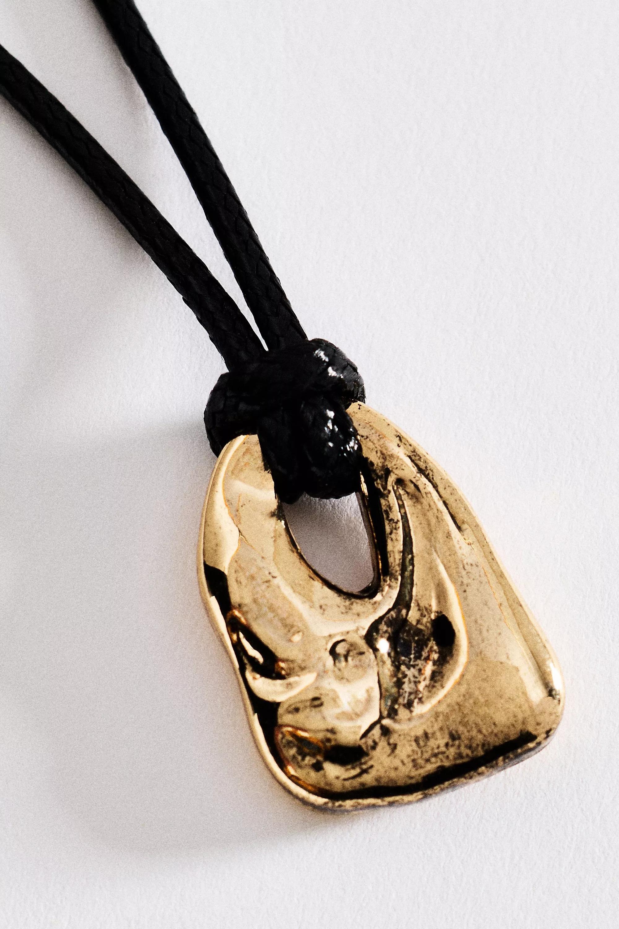 Paper Clip Pendant Necklace, Gold, A501_0070, large image number 1