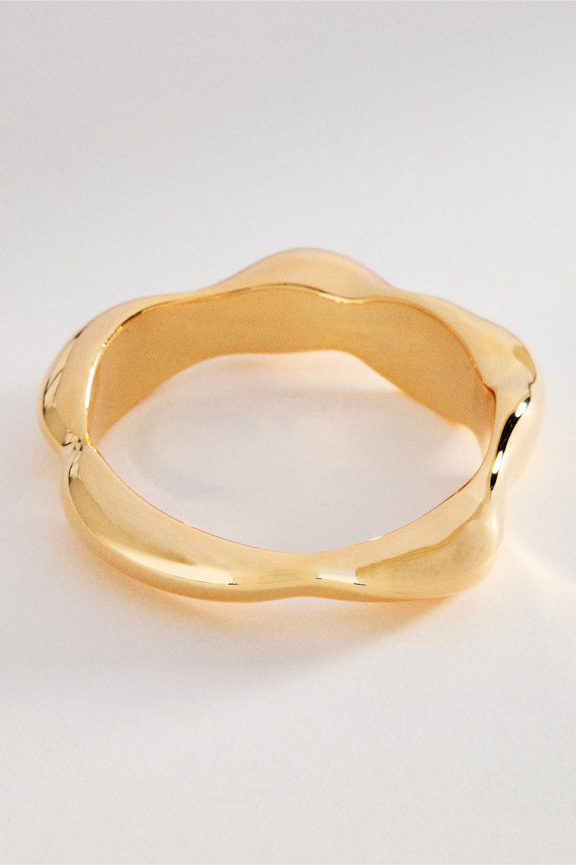 Scalloped Hinge Bangle Bracelet, Gold, Gold, large image number 1