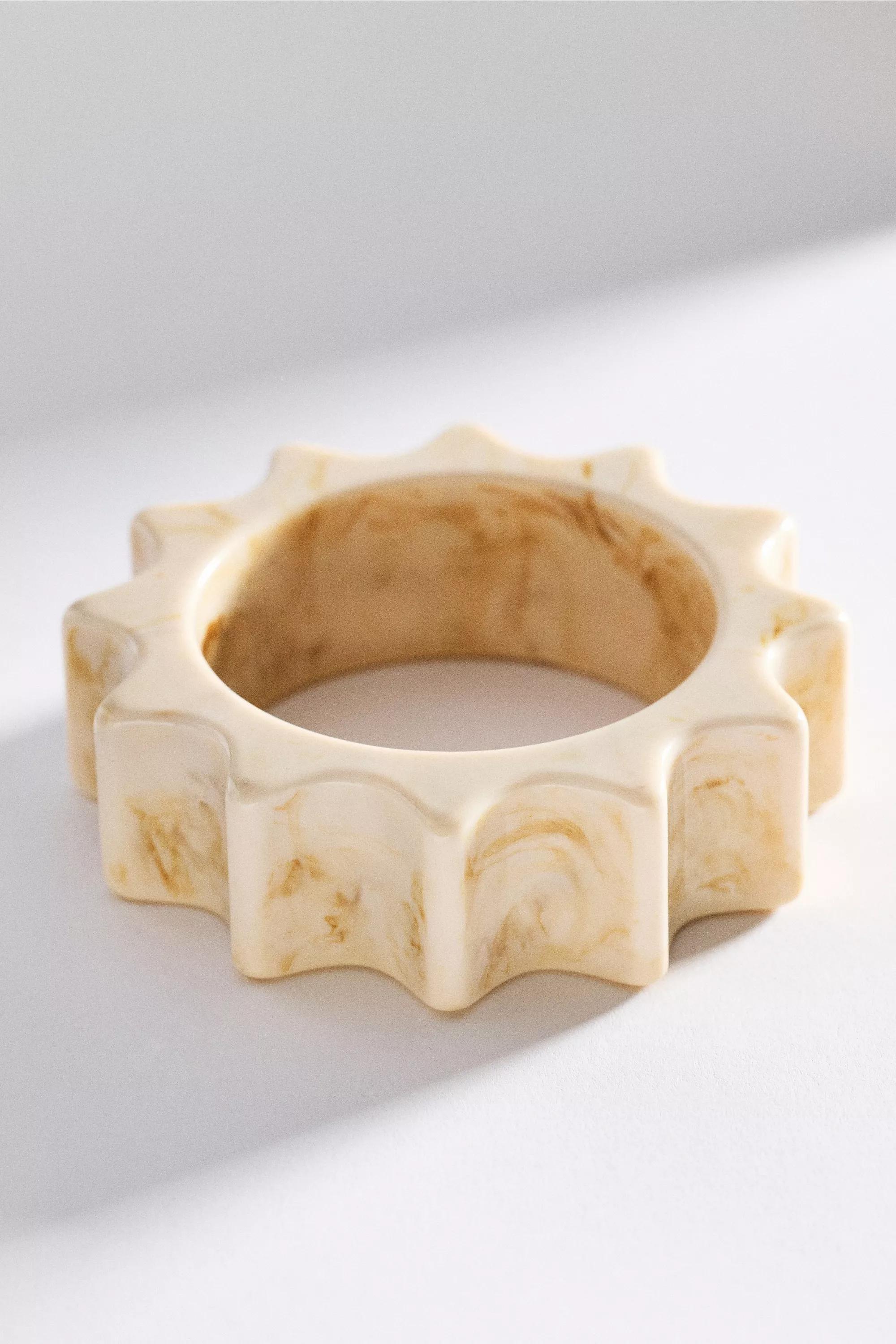 Ridged Chunky Bracelet, White, A501_0010, large image number 0