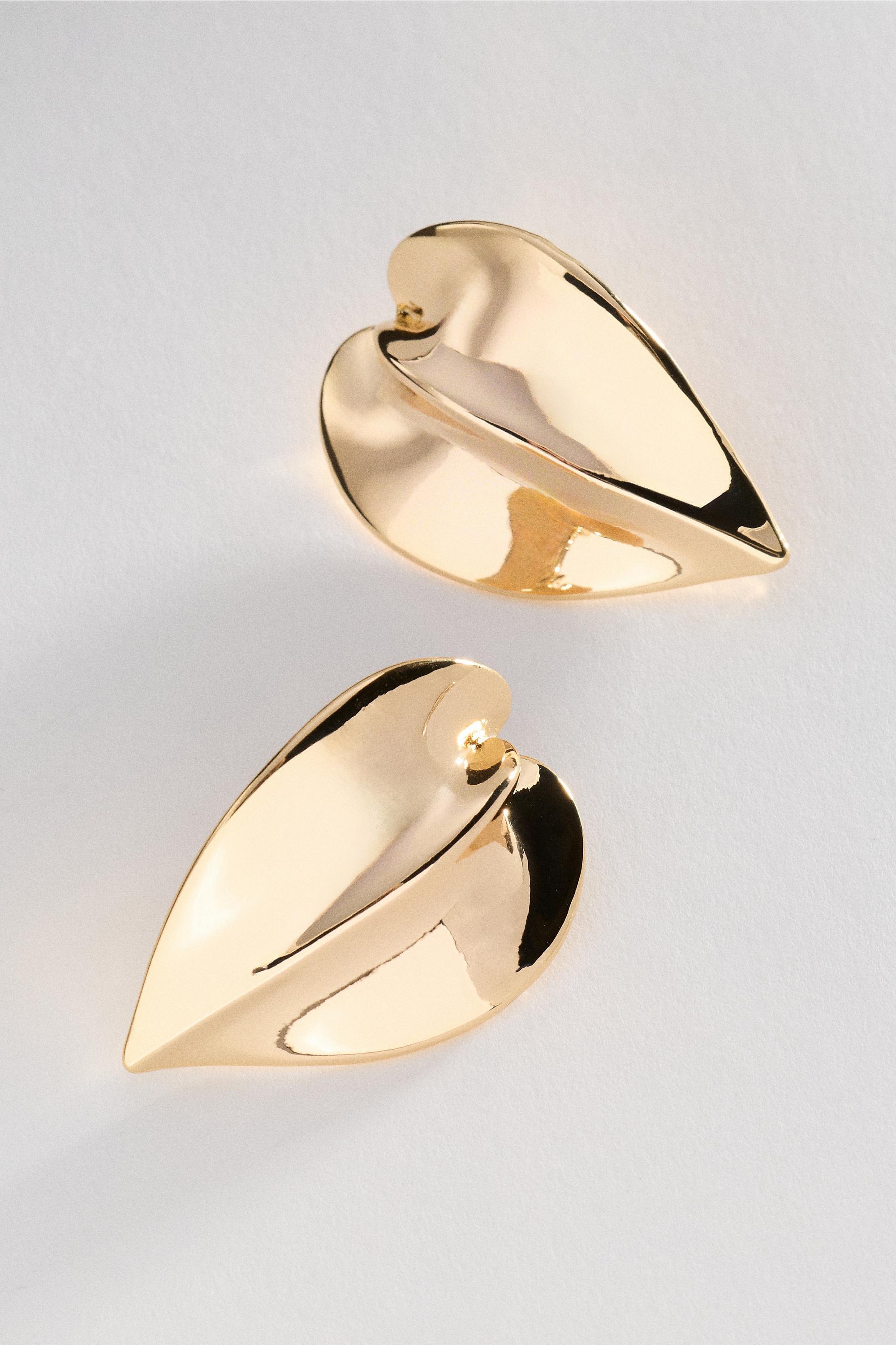 Curved Heart Statement Stud Earrings, Gold, A501_0070, large image number 1
