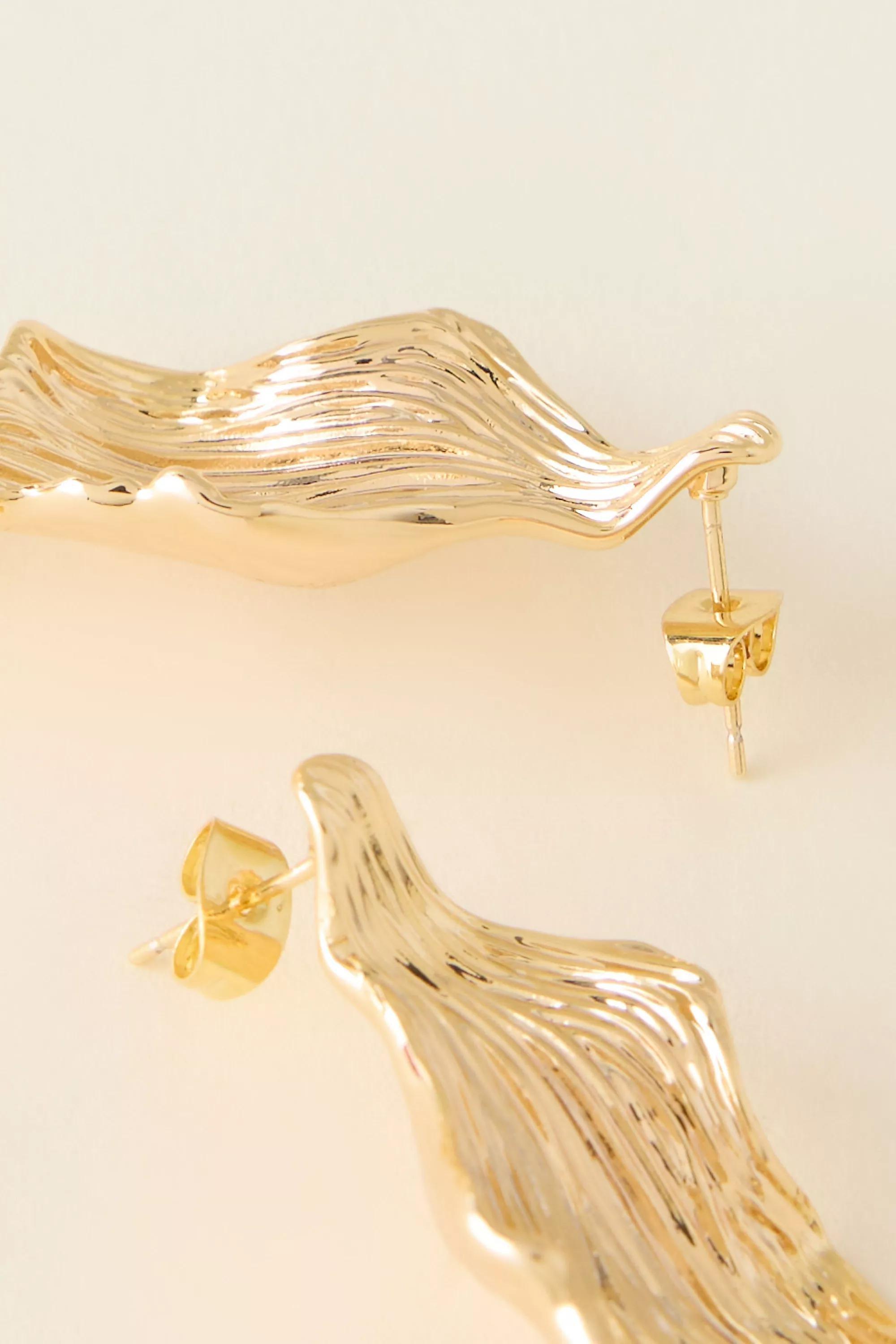 Sculptured Ribbed Stud Earrings, Gold, Gold, large image number 1