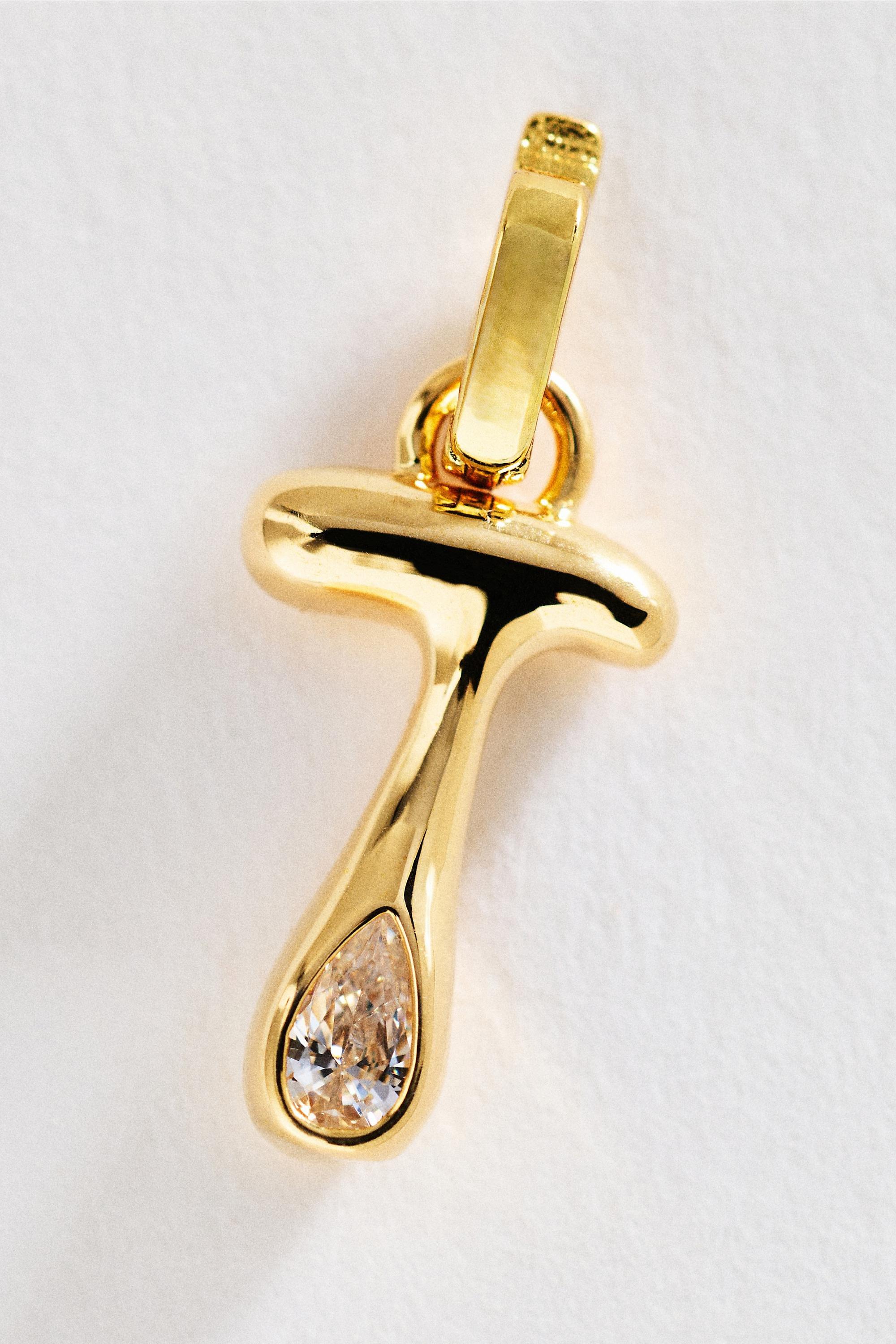 T Groovy Bezel Initial Charm, Gold, Multicolour, large image number 0