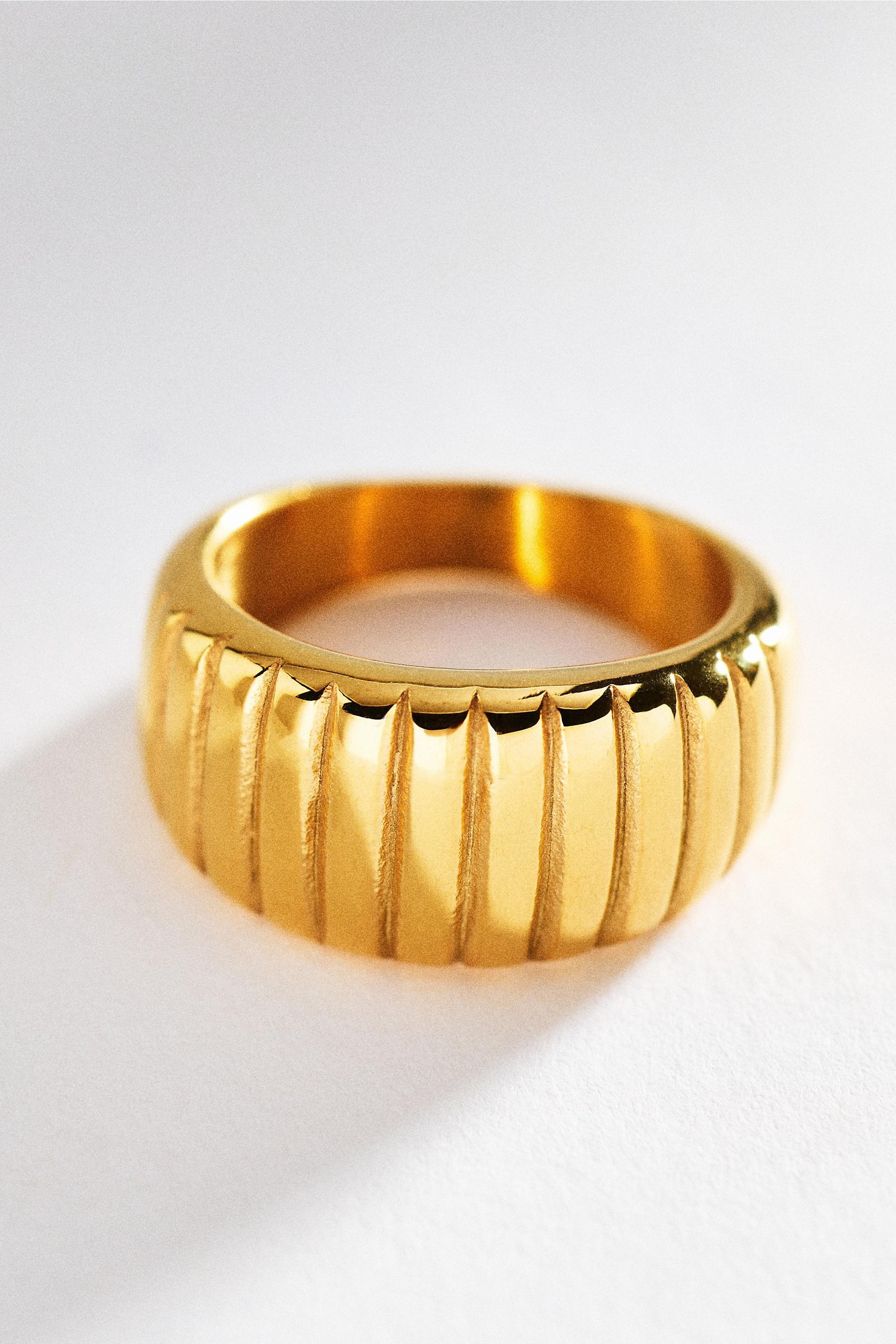 Water-Resistant Chunky Ribbed Ring, Gold, Gold, medium
