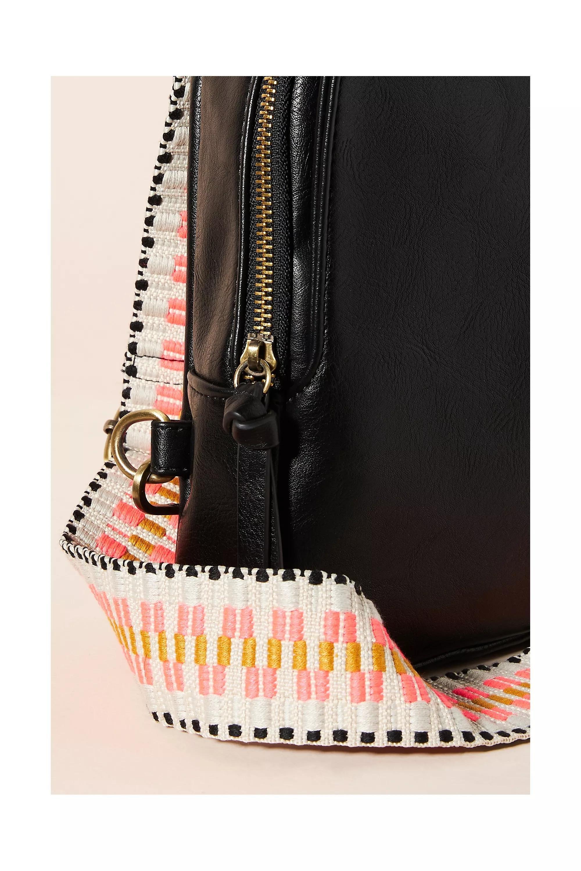 Urban Originals Liberty Crossbody Bag, Black, , large image number 4