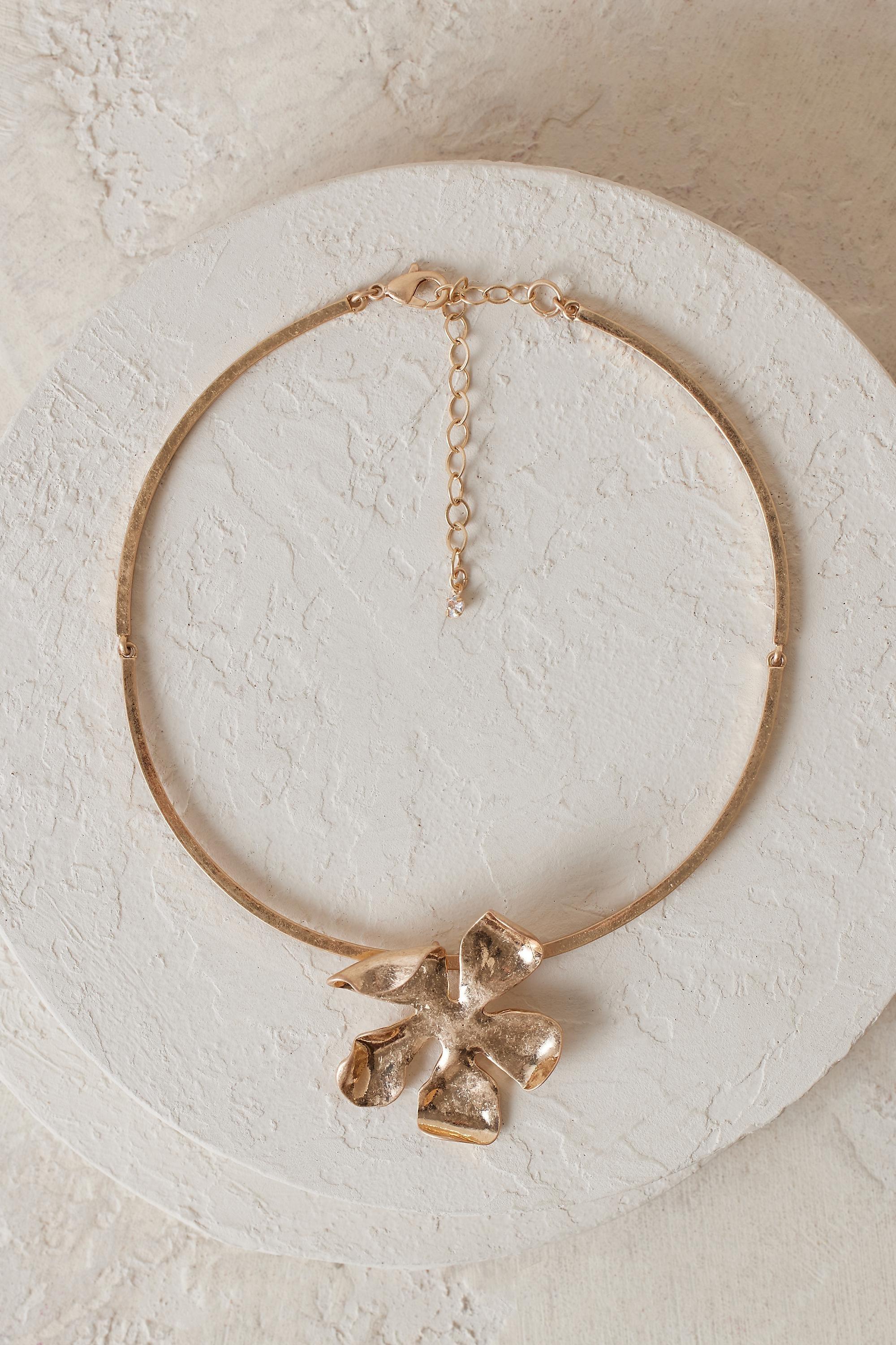 Flower Pendant Choker Necklace, Gold, , large image number 0