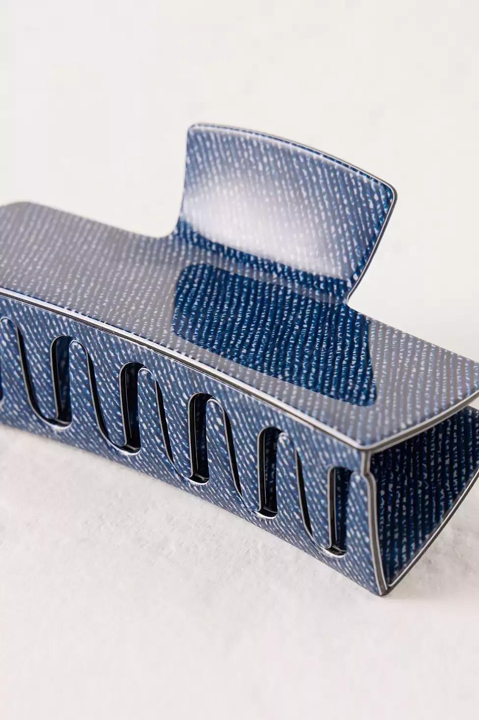Lara Denim Print Hair Claw Clip, Blue, A501_0040, large image number 1