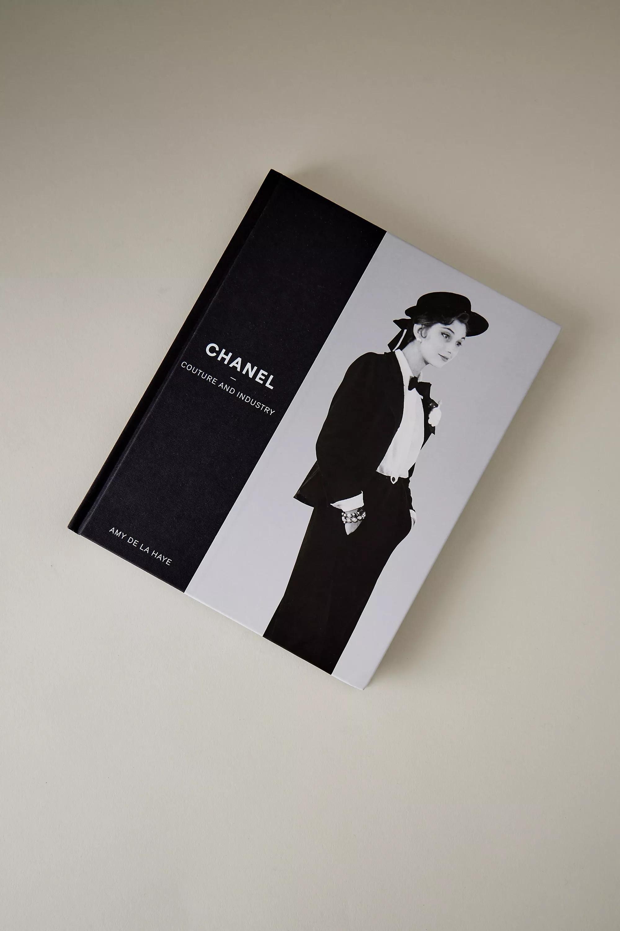 Chanel: Couture & Industry Book, Black, A501_0001, large image number 0