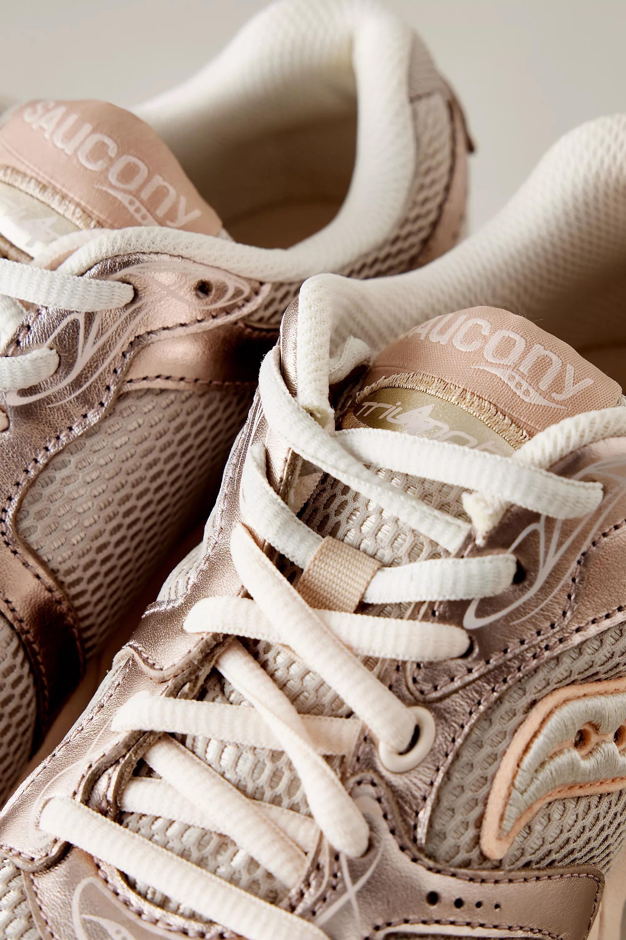 Saucony Progeroid Triumph 4 Trainers, Beige, , large image number 1