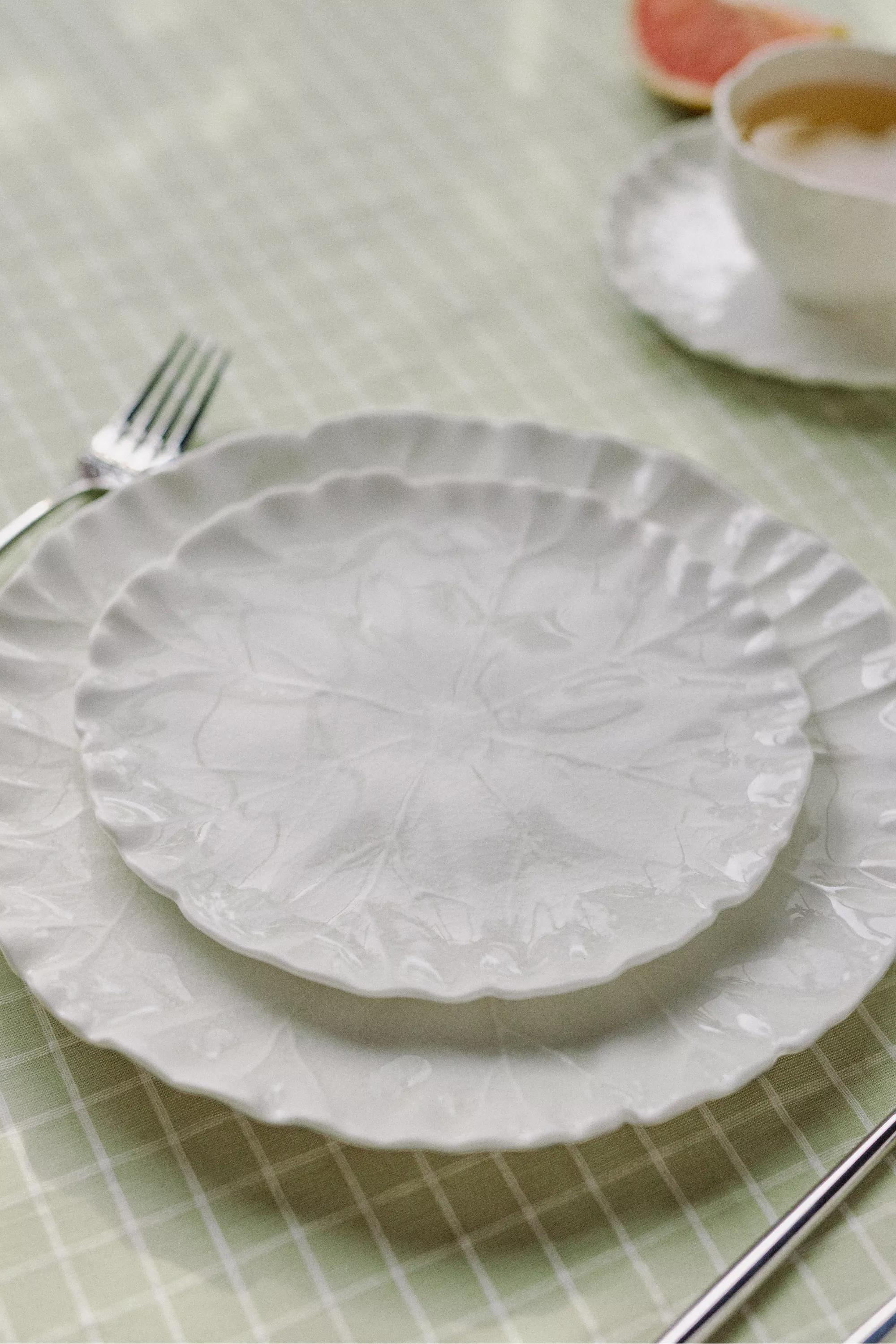 Lilypad Side Plate, White, A501_0010, large image number 0