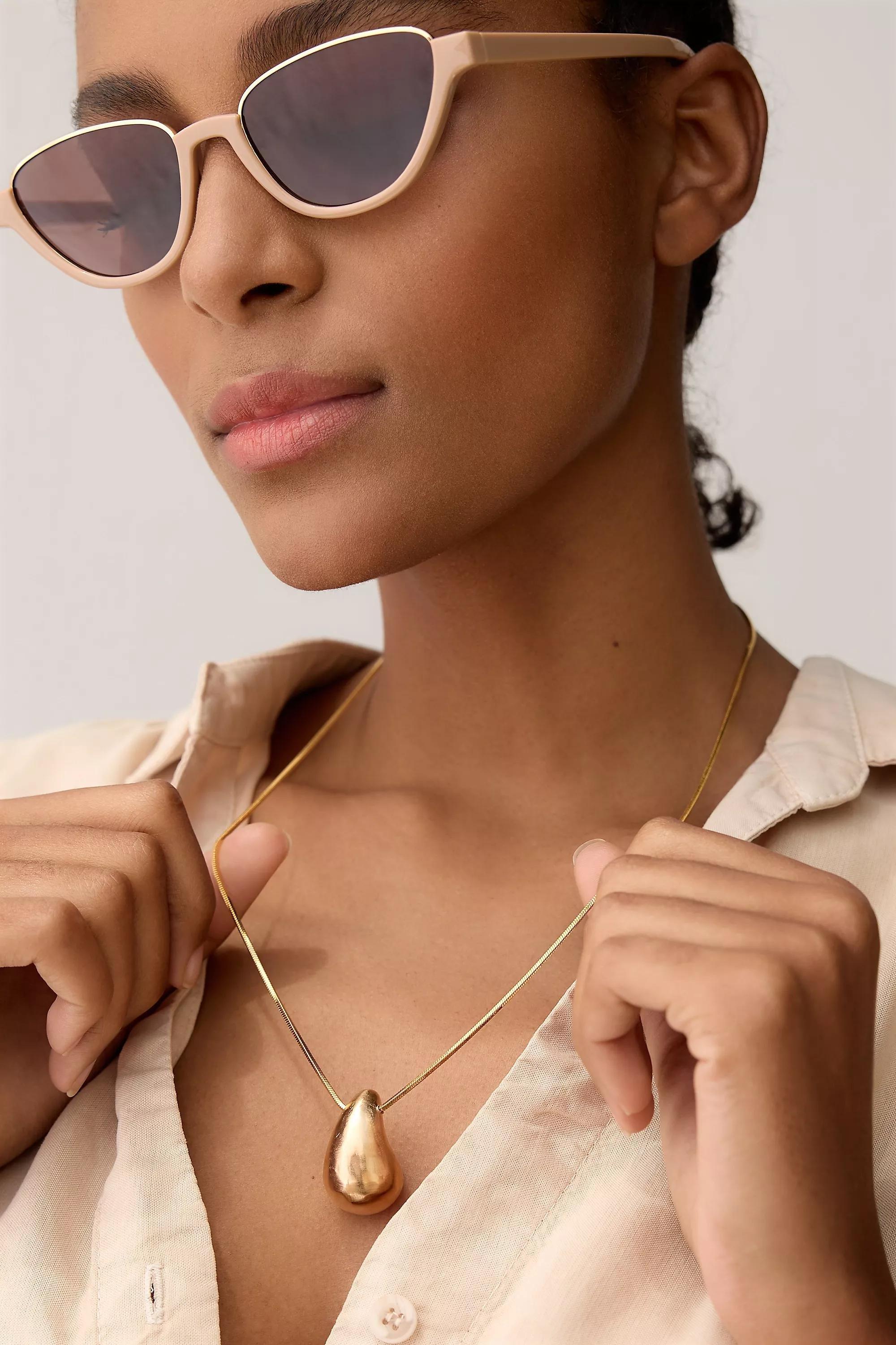 The Petra Mini Pendant Necklace, Gold, A501_0070, large image number 0