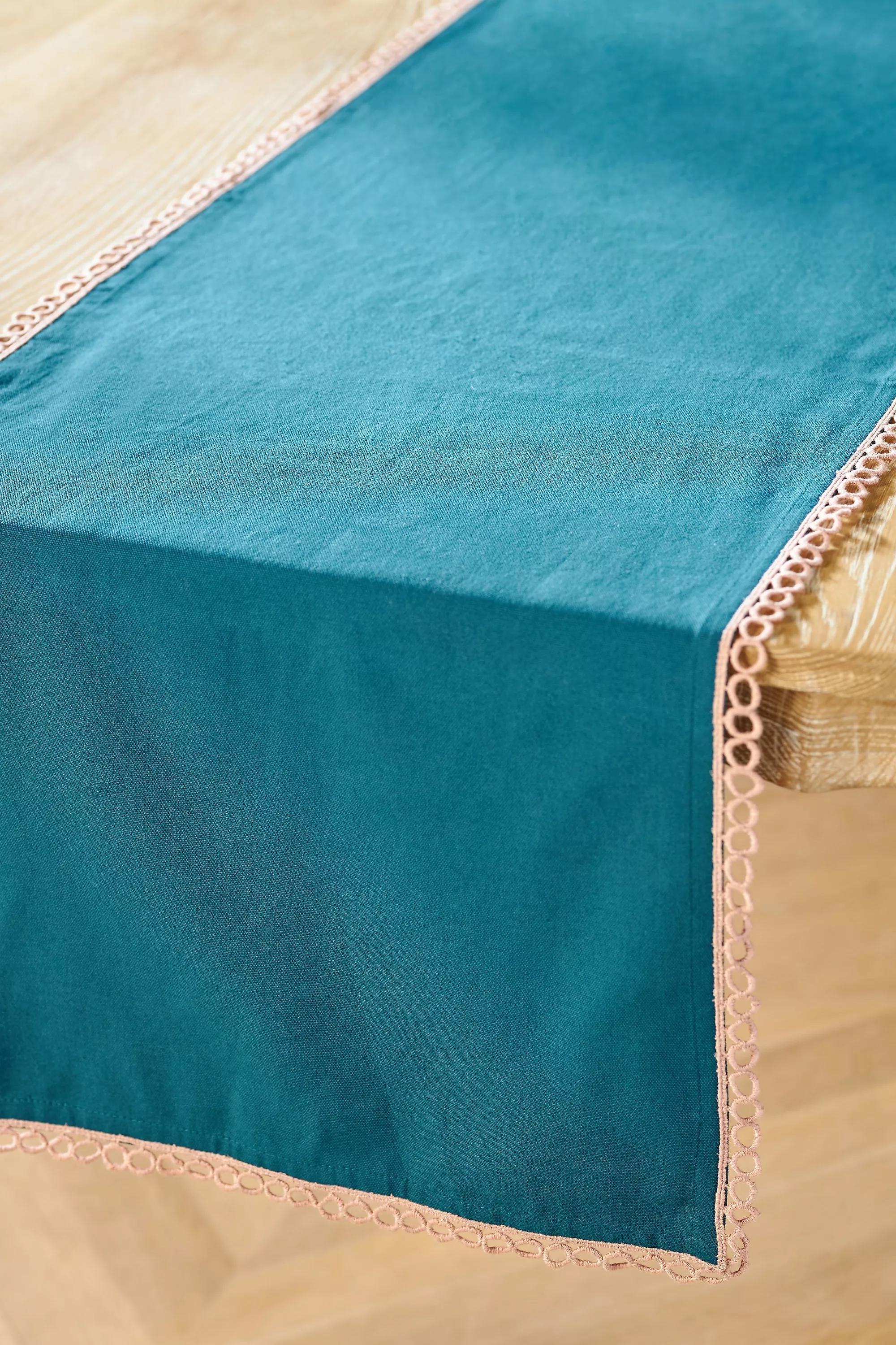 Janna Table Runner,Blue, A501_0105, large image number 3