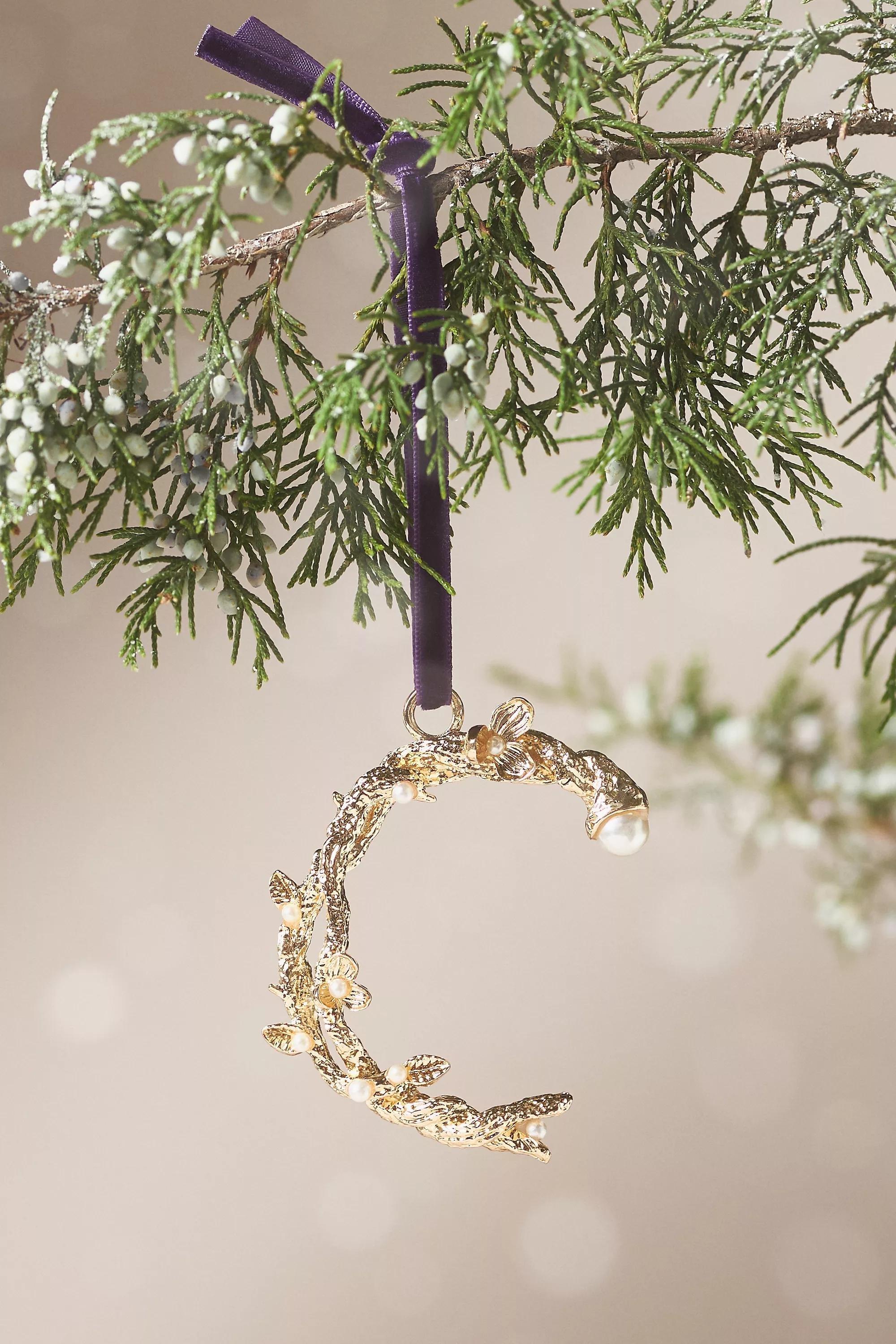Aurelia Monogram Ornament, Gold, A501_0903, large image number 0