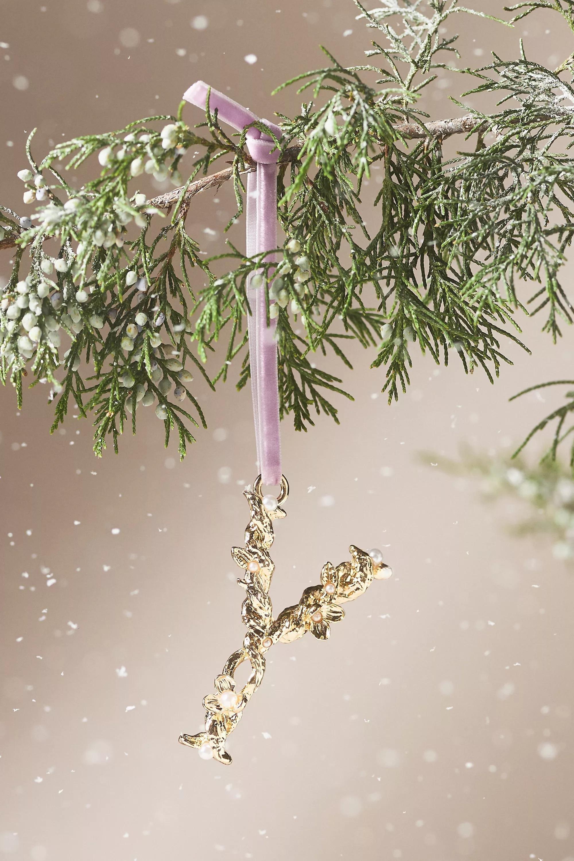 Y Aurelia Monogram Ornament, Gold, A501_0925, large image number 0
