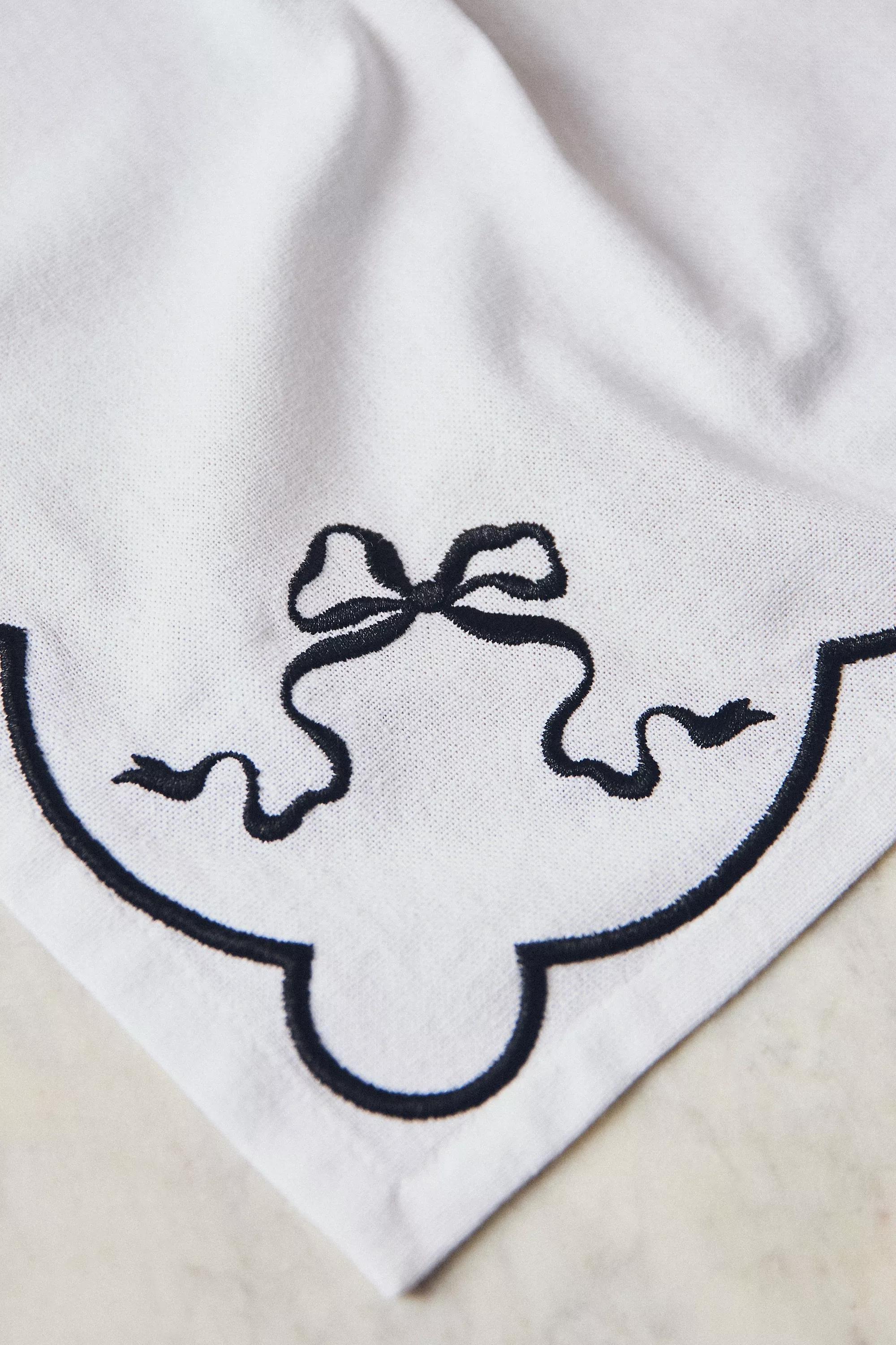 Bow Cotton Embroidered Napkins, Set Of 4, White, A501_0018, large image number 1