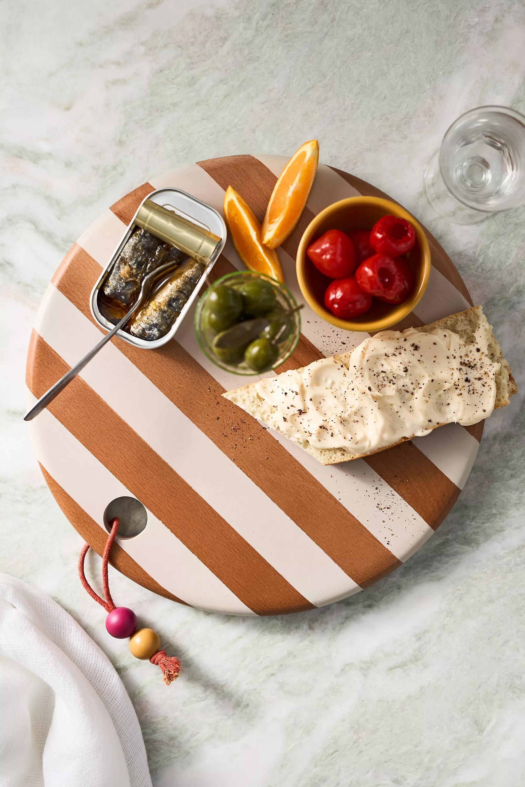 Cedar Catania Round Serving Board, Brown, A501_0026, large image number 0