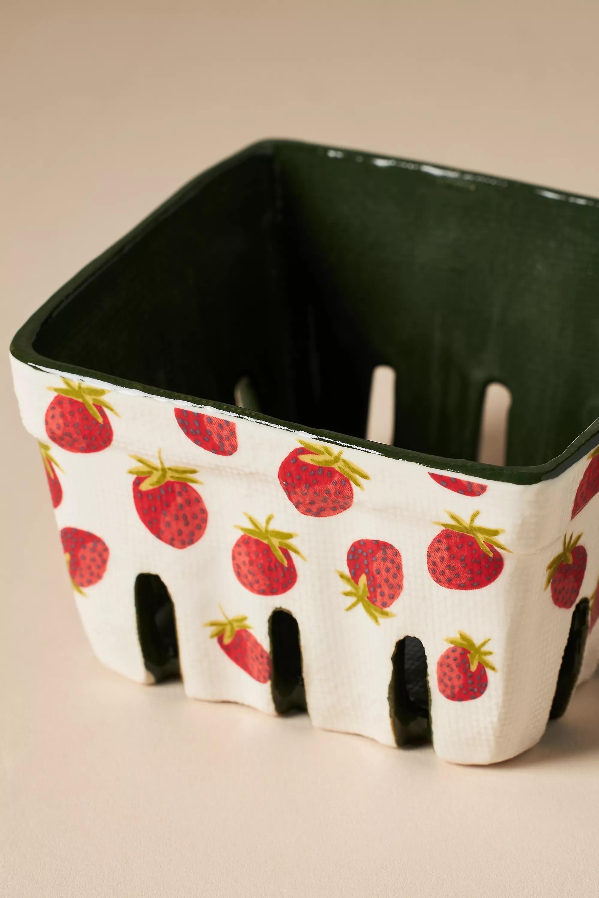 Fruta Stoneware Berry Basket, White, A501_0060, large image number 1