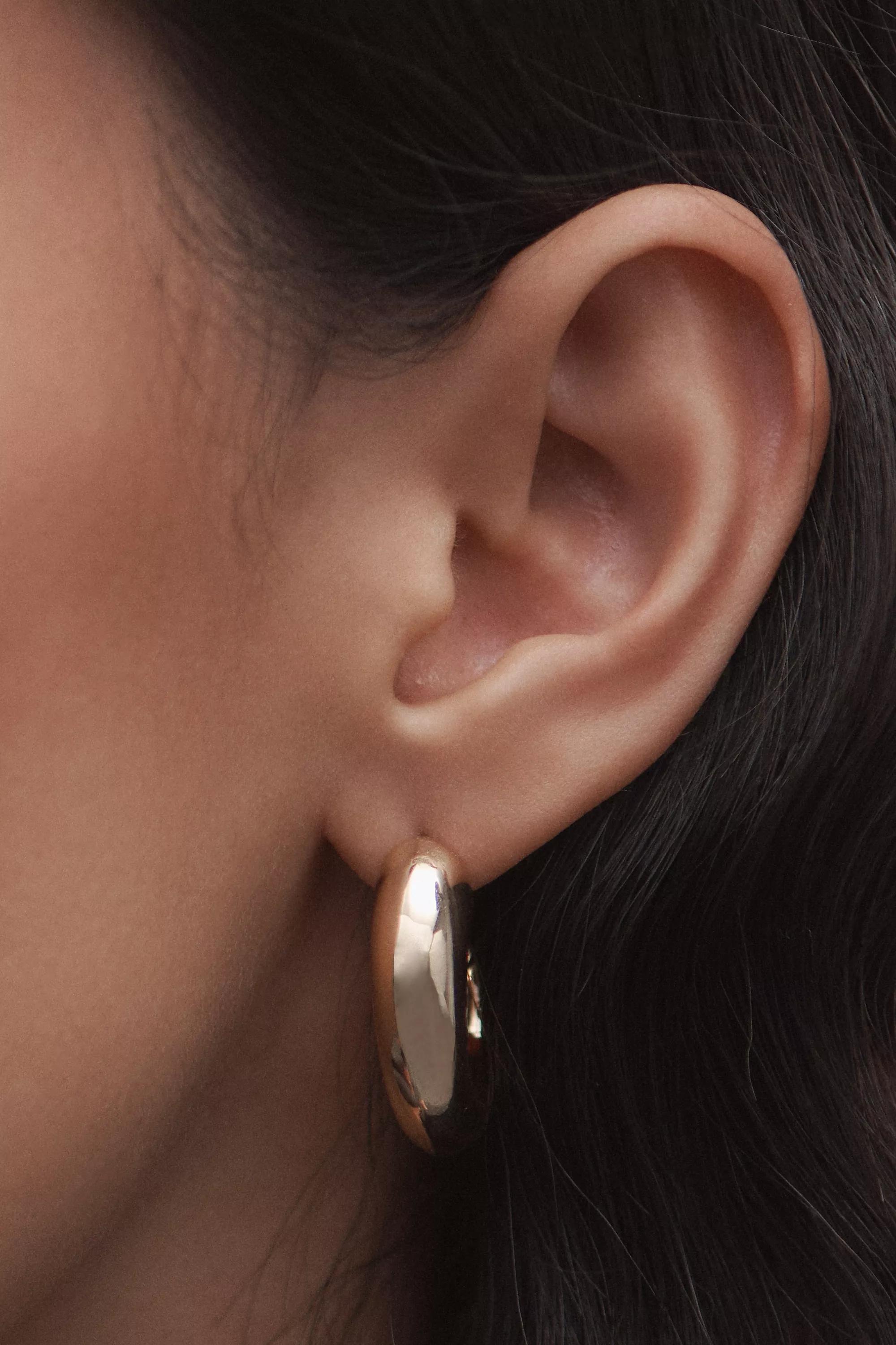 Anthropologie Hoop, Gold, A501_0070, large image number 1