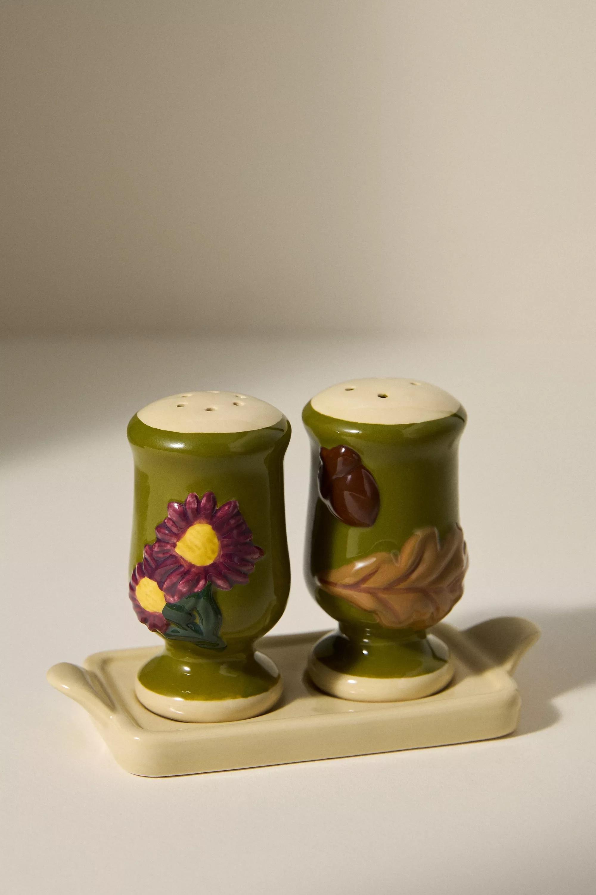 The Faye Icon Stoneware Salt And Pepper Shaker Set, Green, A501_0031, medium
