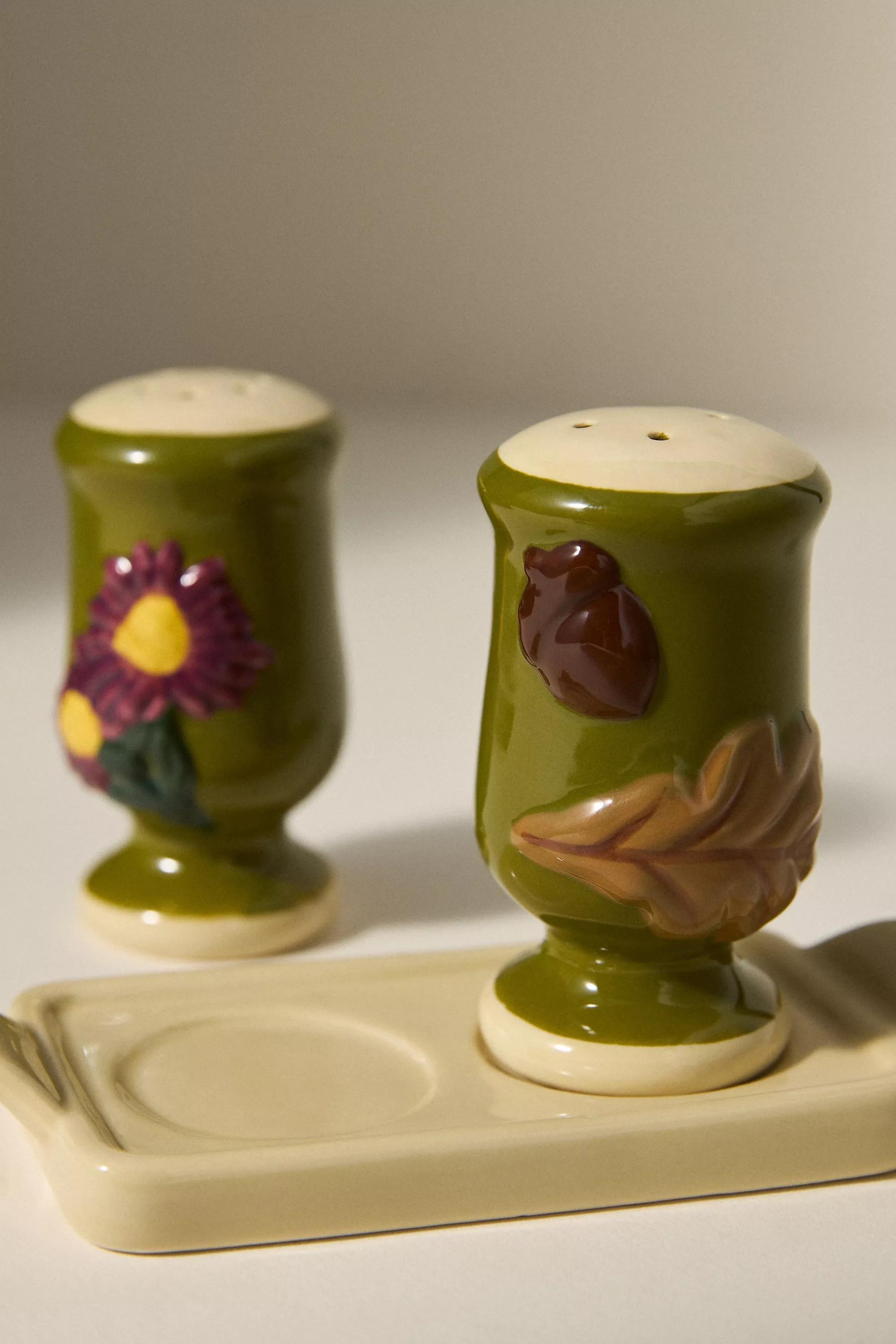 The Faye Icon Stoneware Salt And Pepper Shaker Set, Green, A501_0031, large image number 3