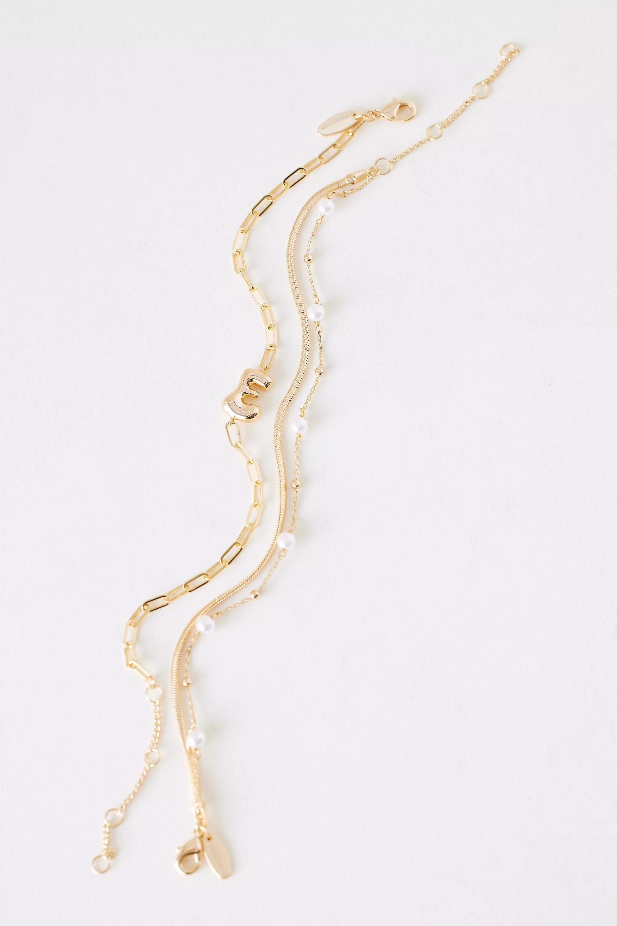 E Pearl Bubble Monogram Bracelet, Gold, A501_0905, large image number 0