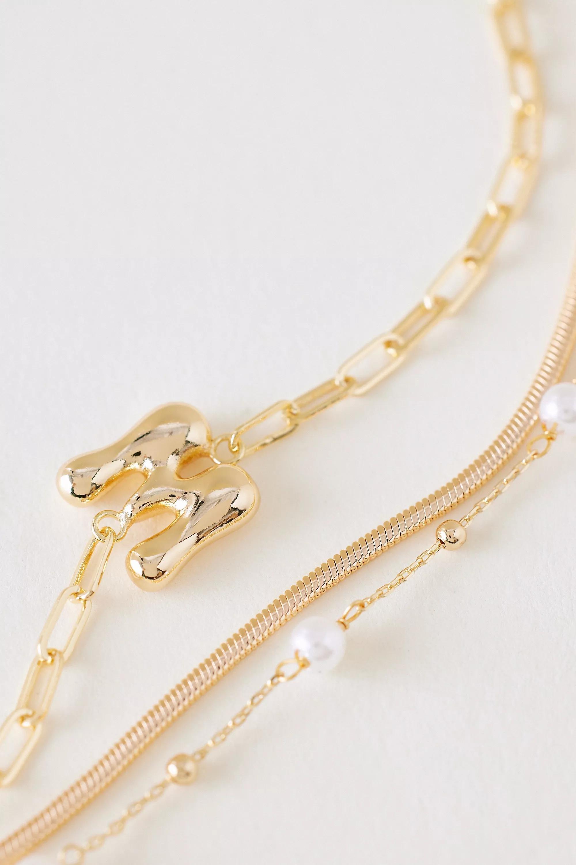 M Pearl Bubble Monogram Bracelet, Gold, A501_0913, large image number 1