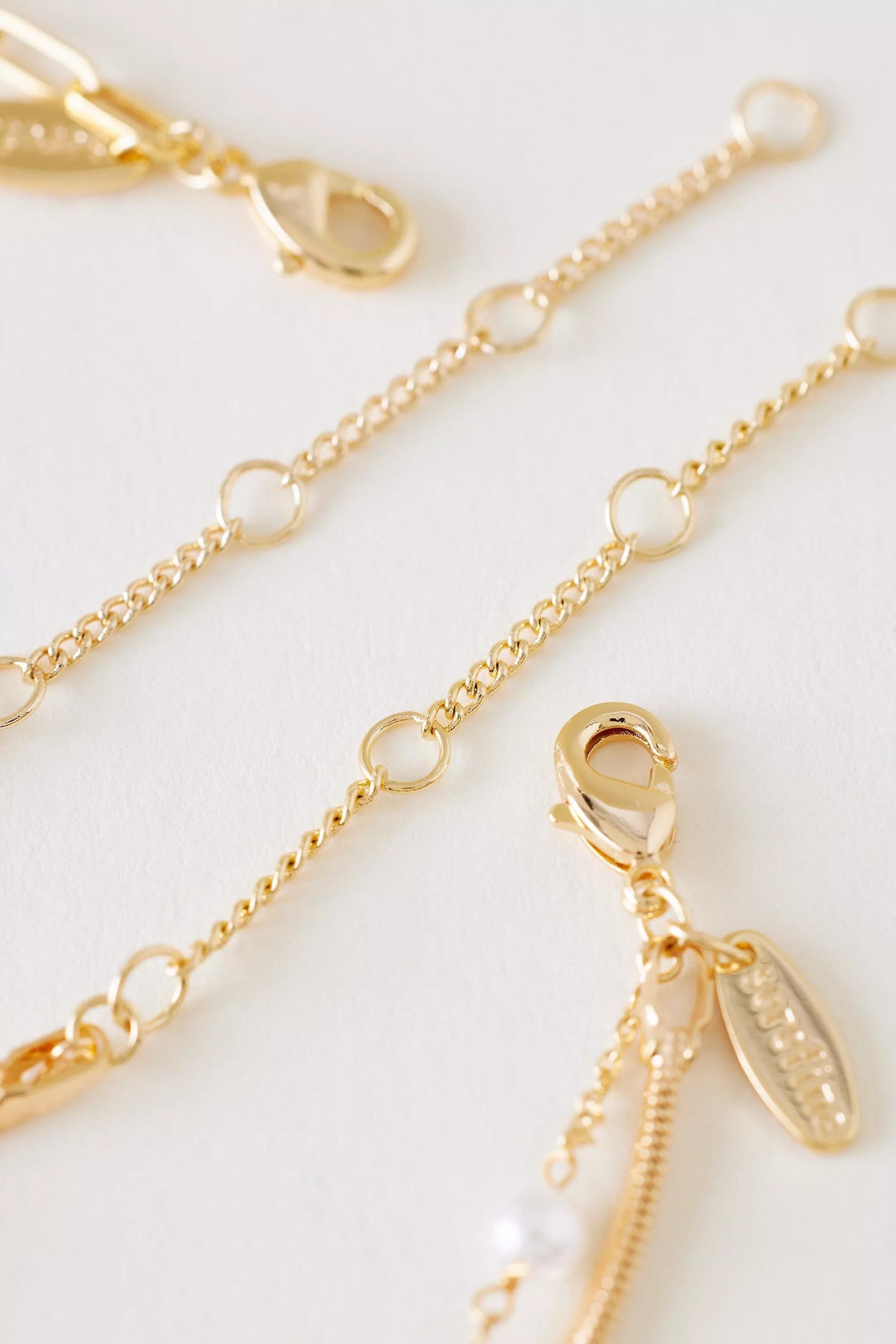 P Pearl Bubble Monogram Bracelet, Gold, A501_0916, large image number 2