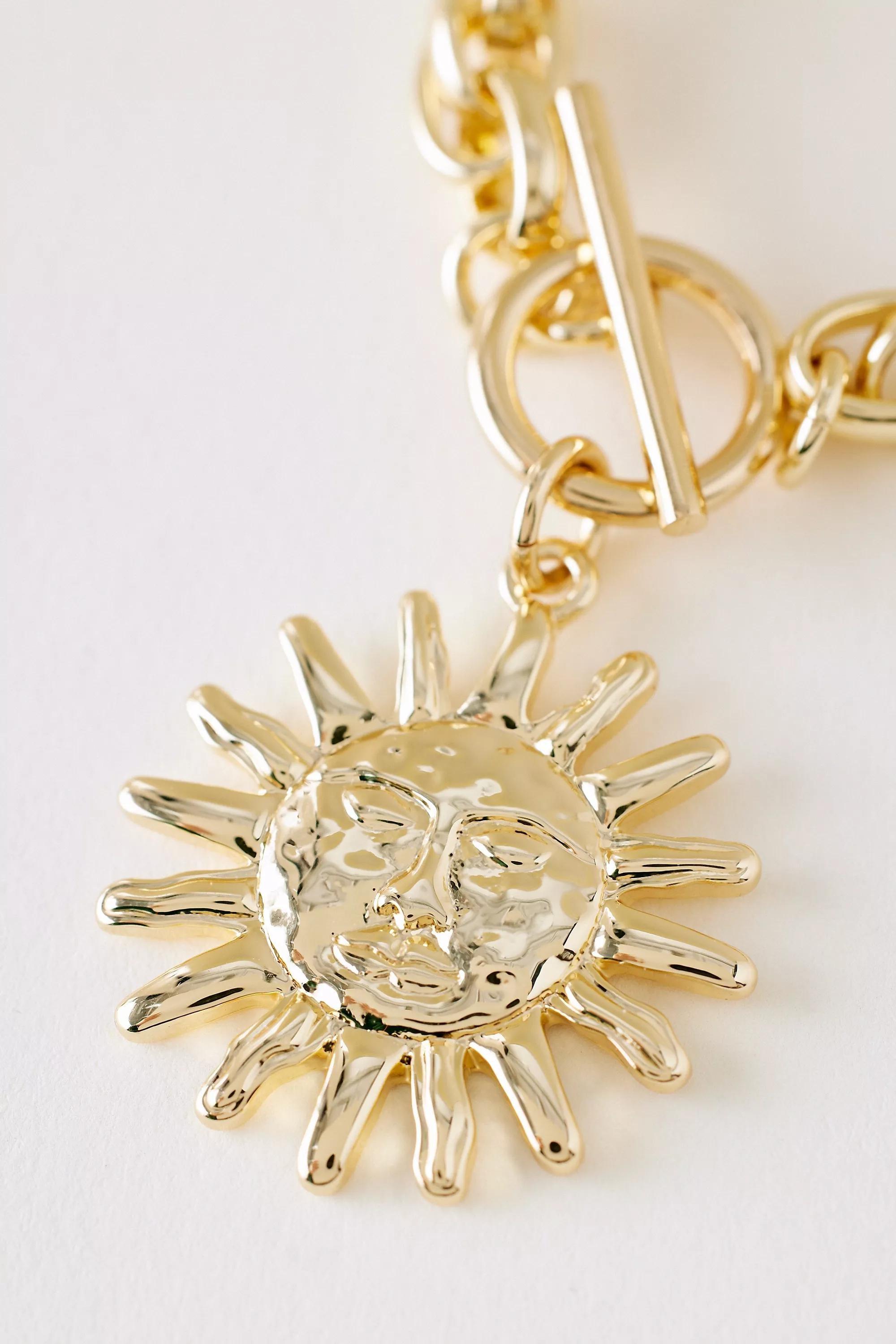 Statement Sun Pendant Necklace, Gold, A501_0070, large image number 1