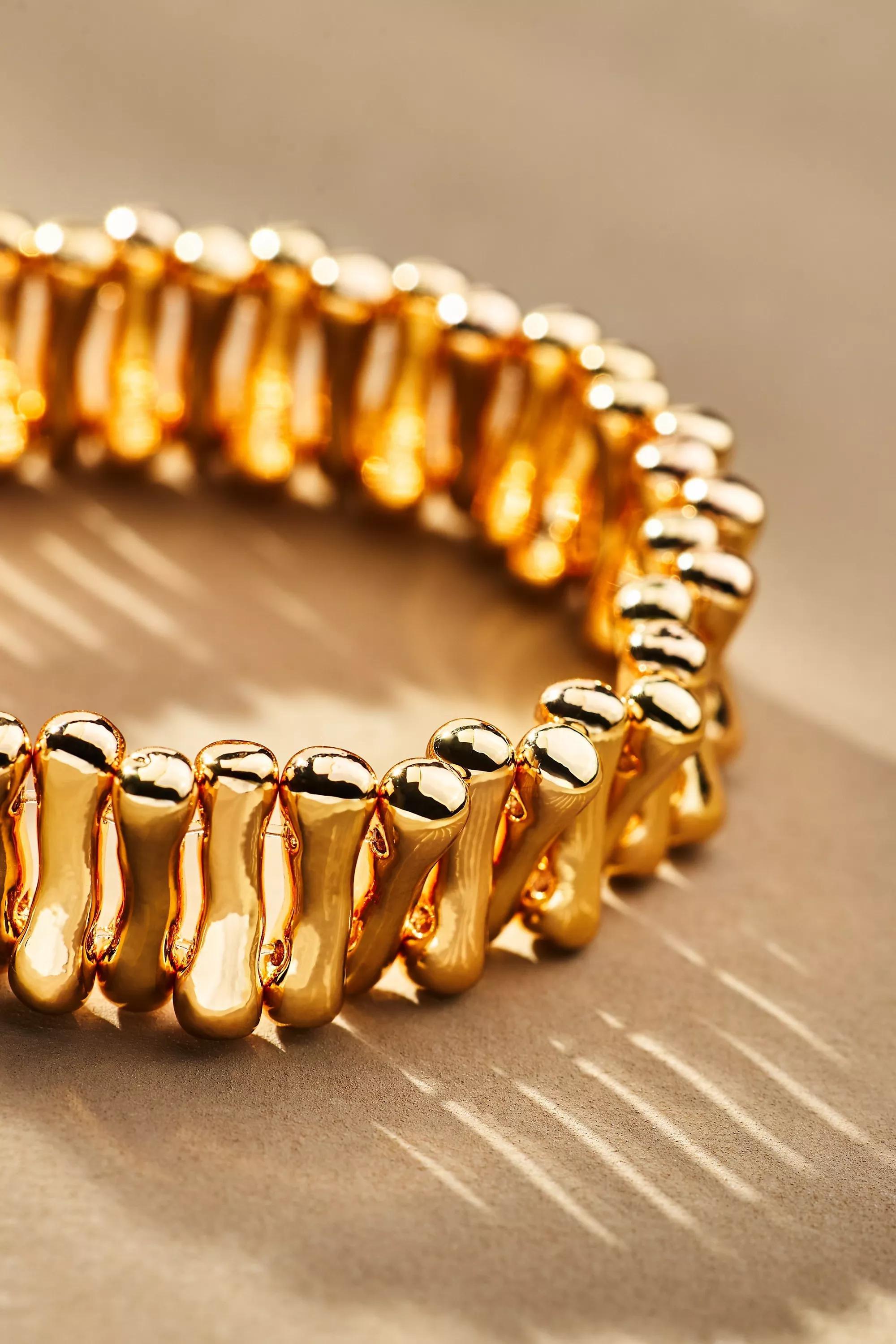 GOLD Ribbed Metal Stretch Bracelet, A501_0070, large image number 1