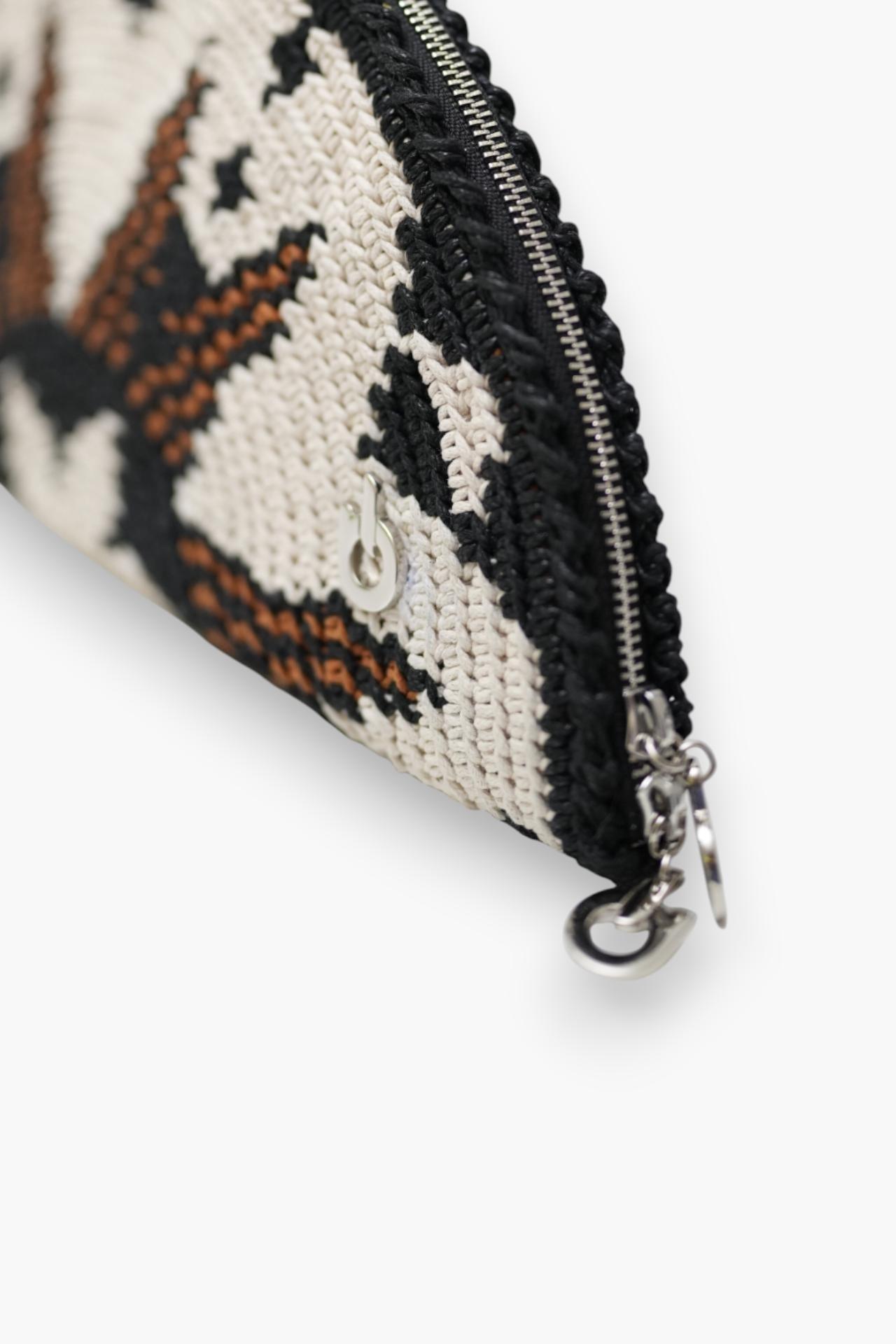 Handwoven Bird Motif Clutch, Black, , large image number 3