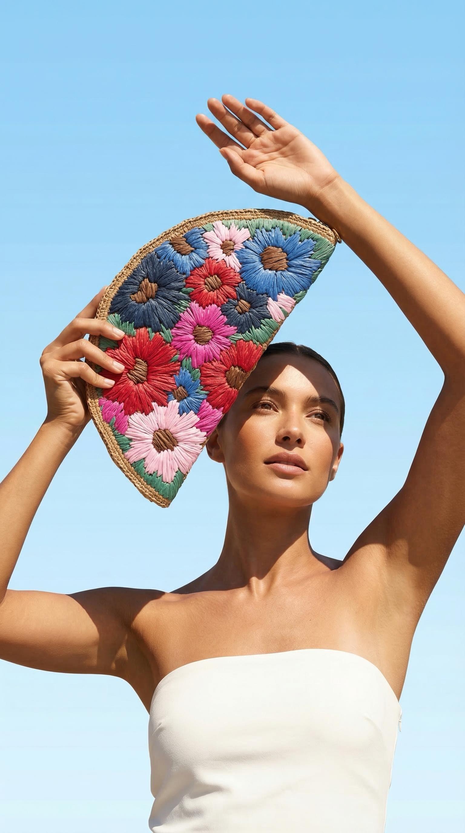Handwoven Floral Fan Clutch, Multicolour, , medium