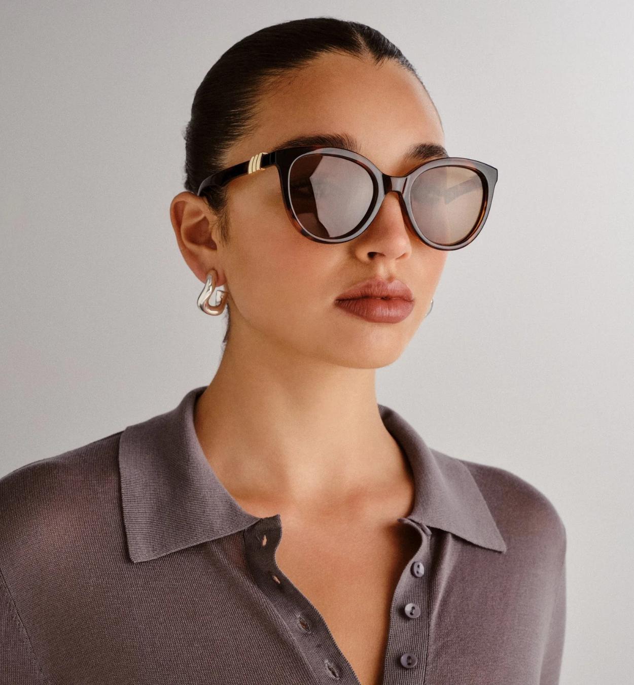 Round Cat-Eye Frame Sunglasses, Brown, A532_TORT, large image number 0