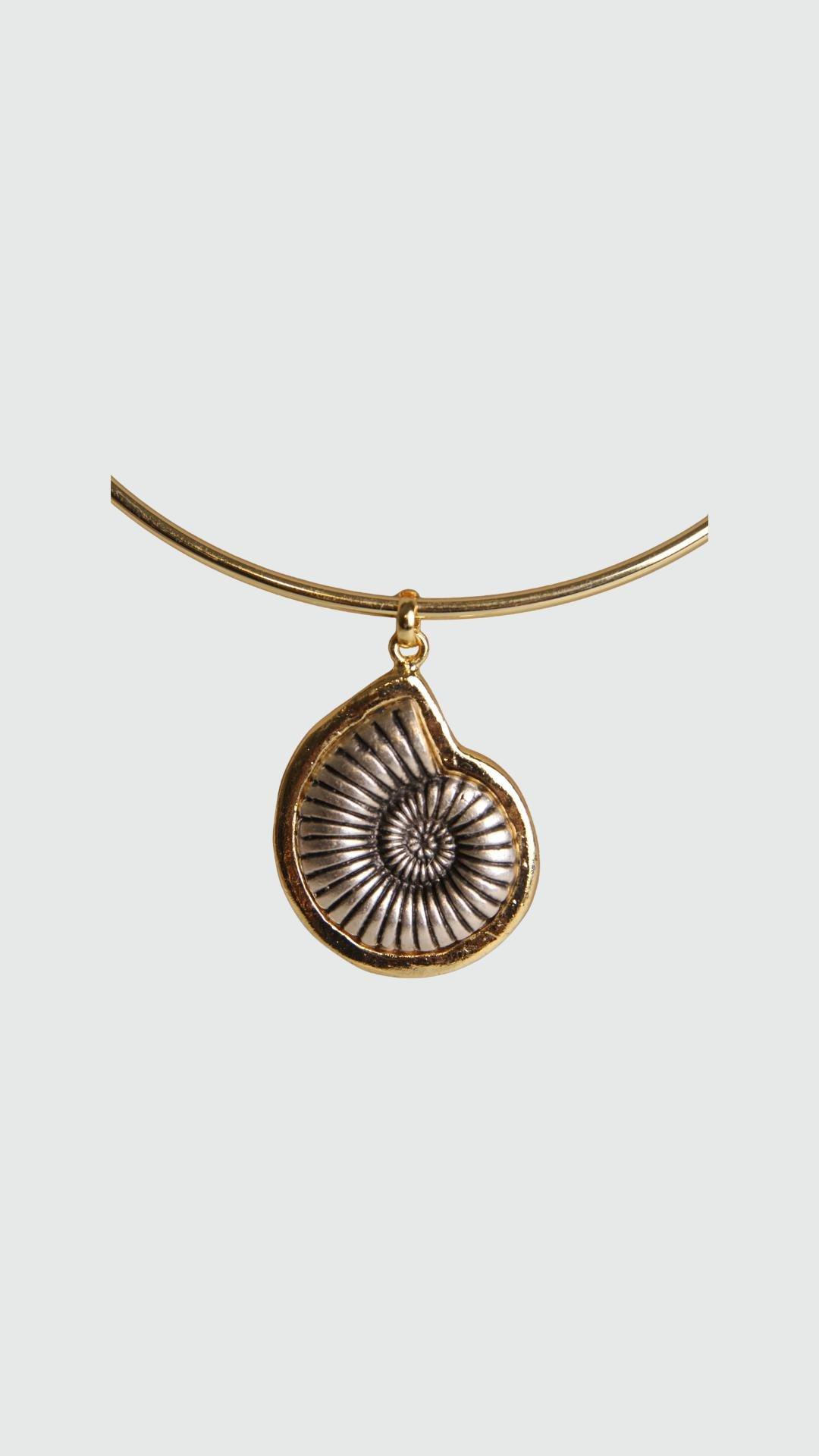 Spiral Charm Necklace, Gold, A528_0070, large image number 0