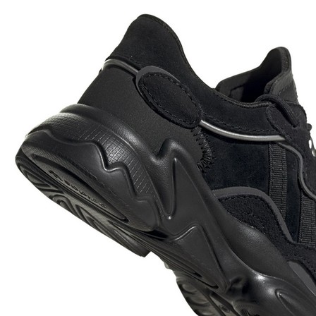 Unisex Kids Ozweego Shoes, Black, A701_ONE, large image number 9