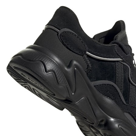 Unisex Kids Ozweego Shoes, Black, A701_ONE, large image number 14
