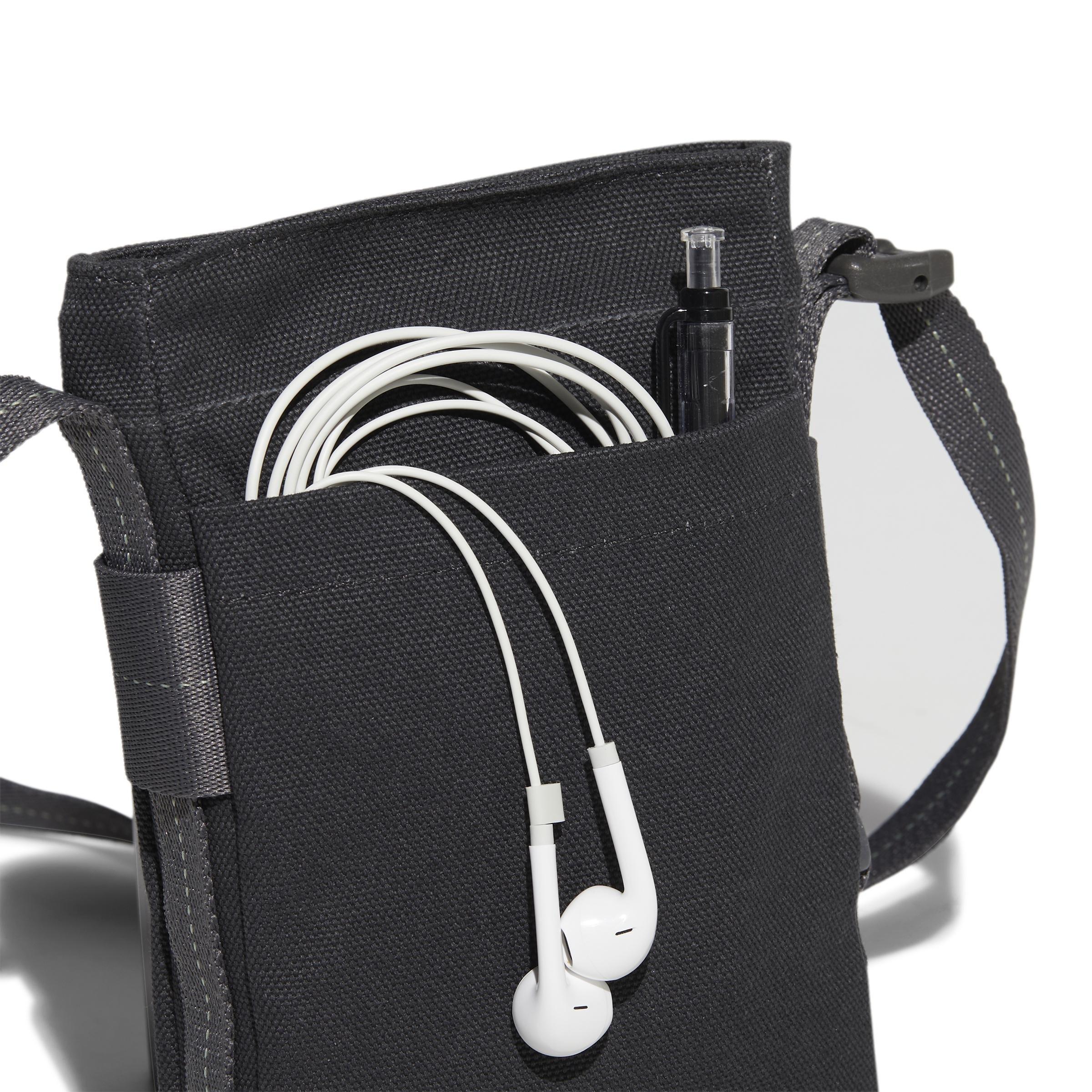 Unisex Must Haves Seasonal Bag Small, Black, , large image number 4