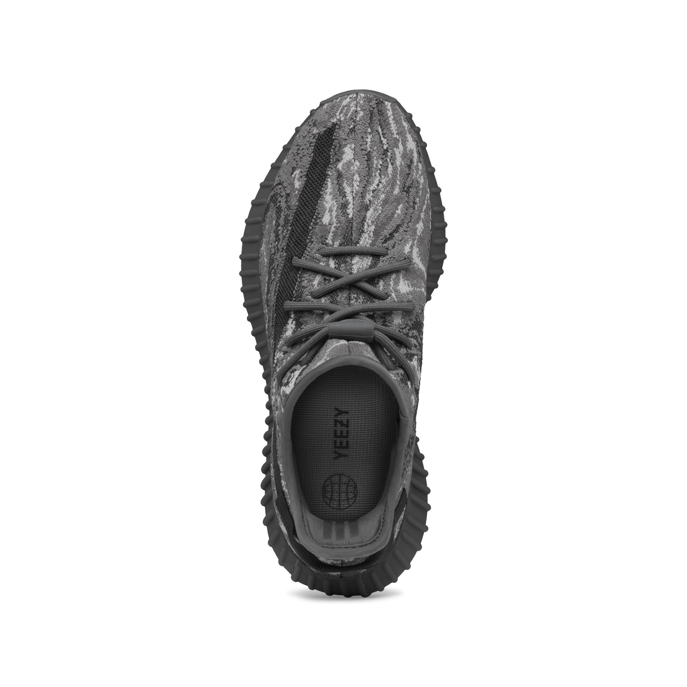 Adidas yeezy outlet black bottom