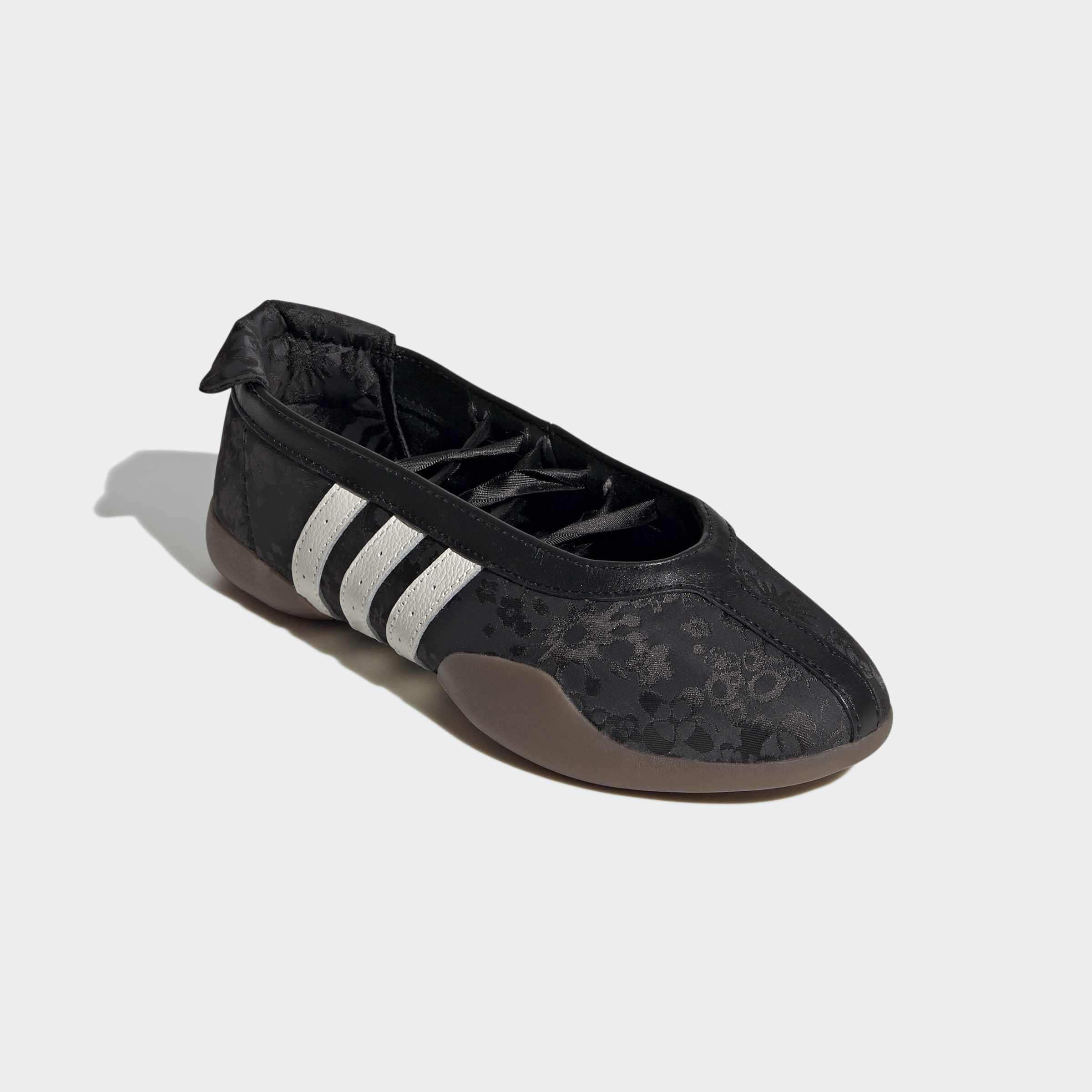 Taekwondo Mei Shoes, Black, A701_ONE, large image number 2