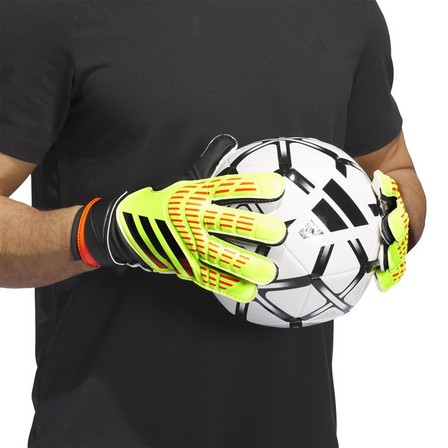 Unisex Predator Training Goalkeeper Gloves, Yellow, A701_ONE, large image number 3