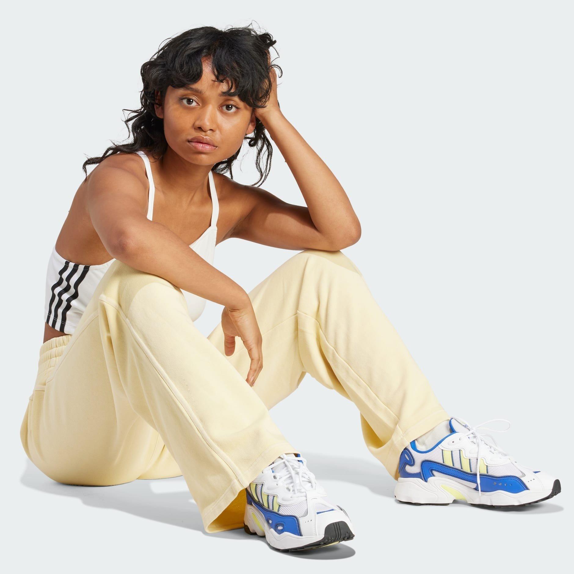 adidas - Women Essentials + Joggers, Yellow