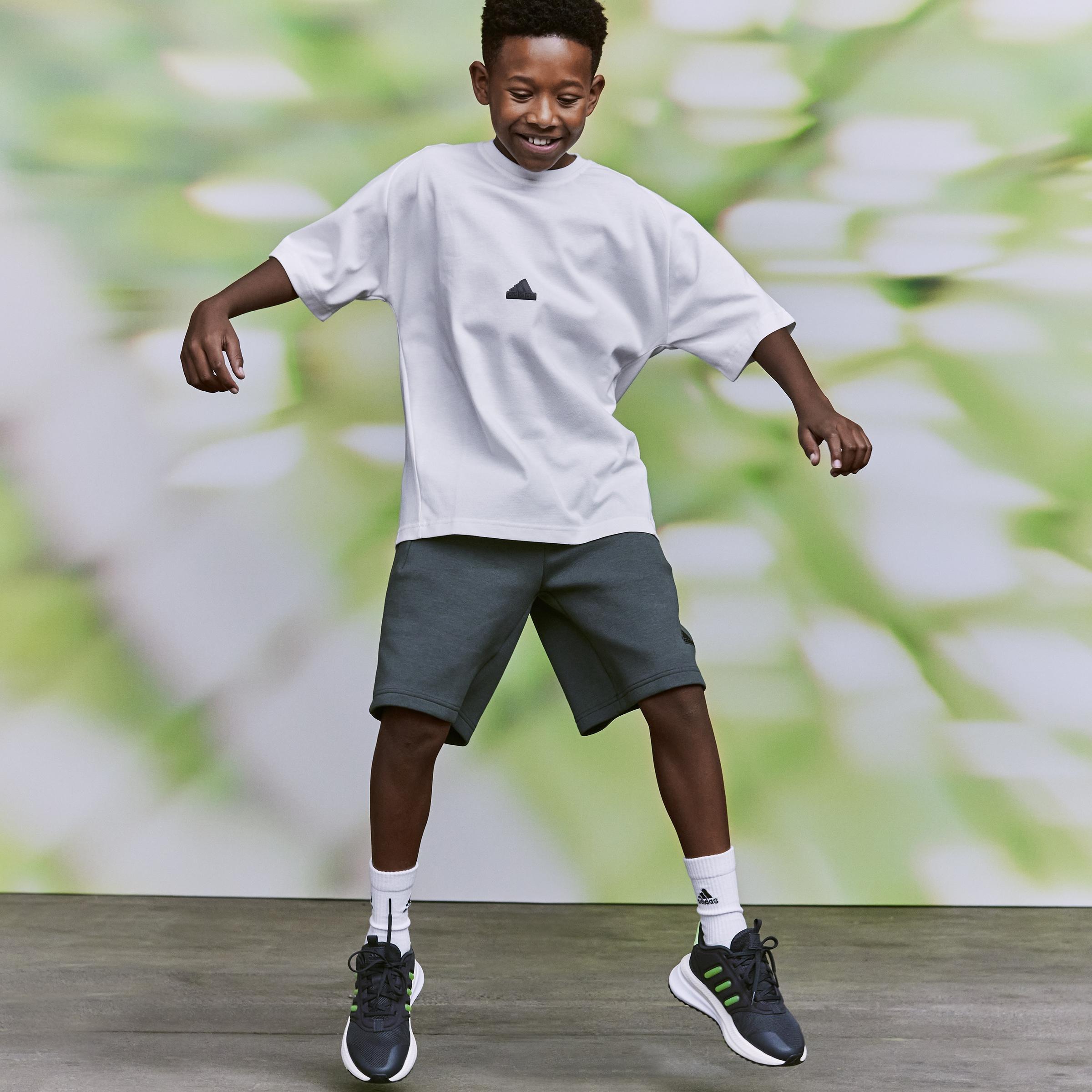 adidas - Kids Unisex Z.N.E. Doubleknit Shorts Kids, Grey