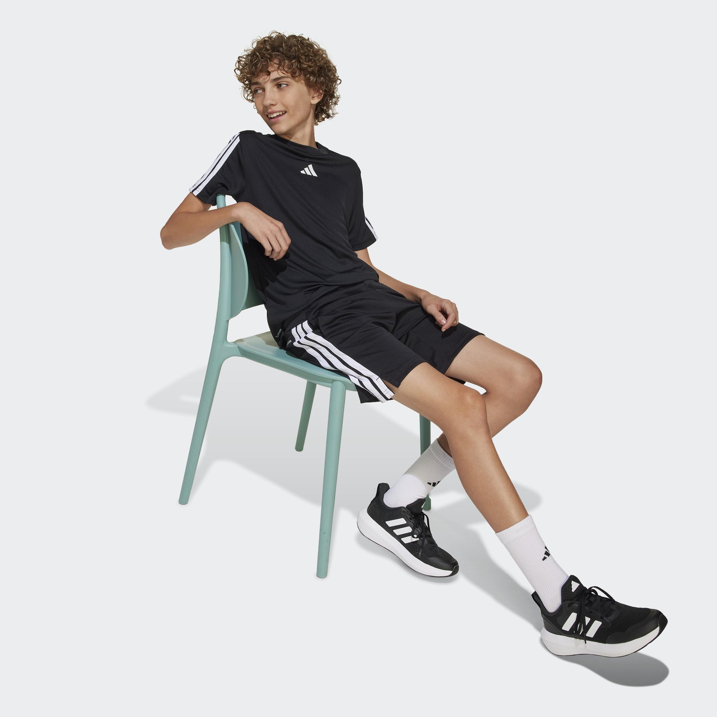 Kids Train Essentials 3-Stripes T-Shirt, Black, A701_ONE, large image number 13