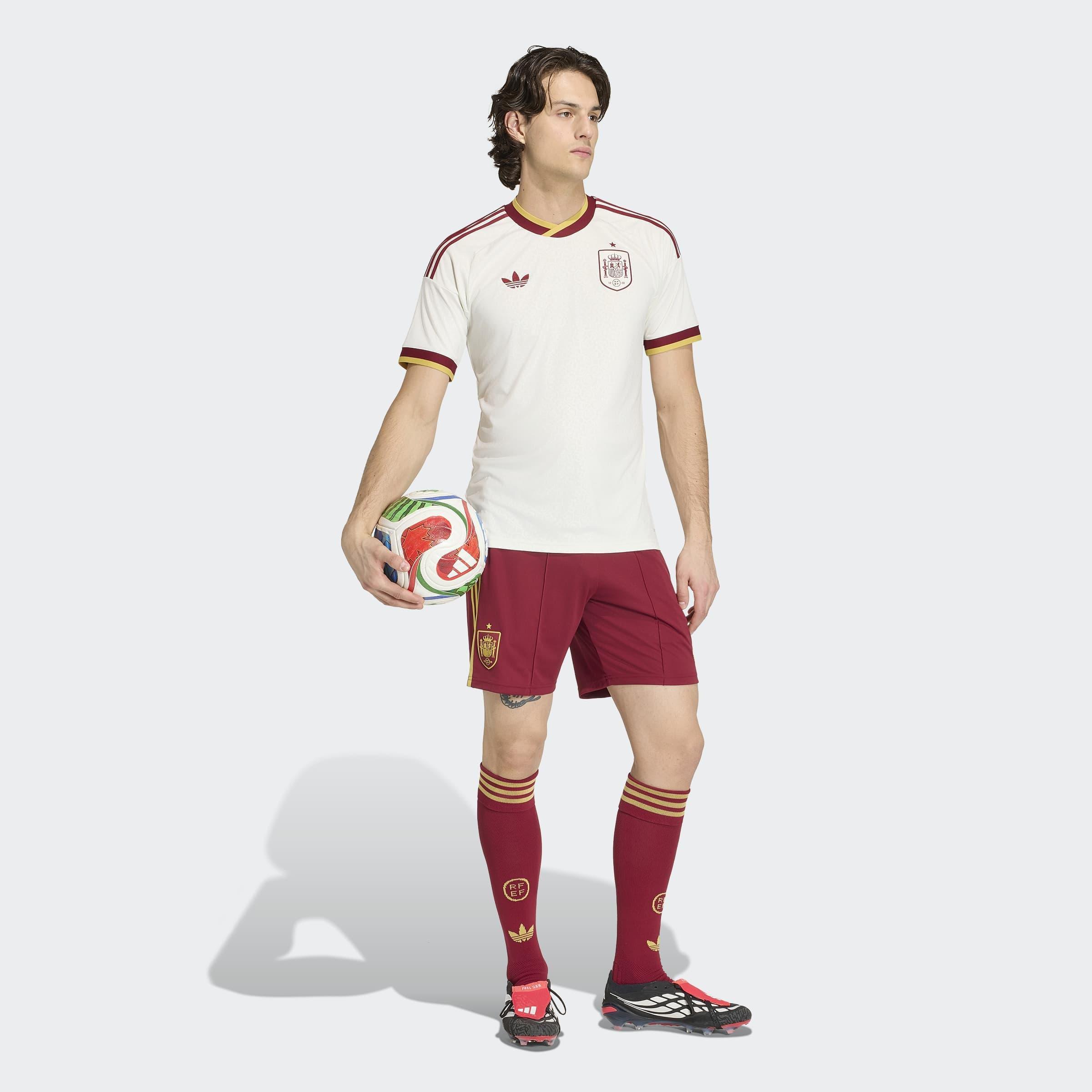 Spain 26 Away Shorts, Red, A701_ONE, large image number 4