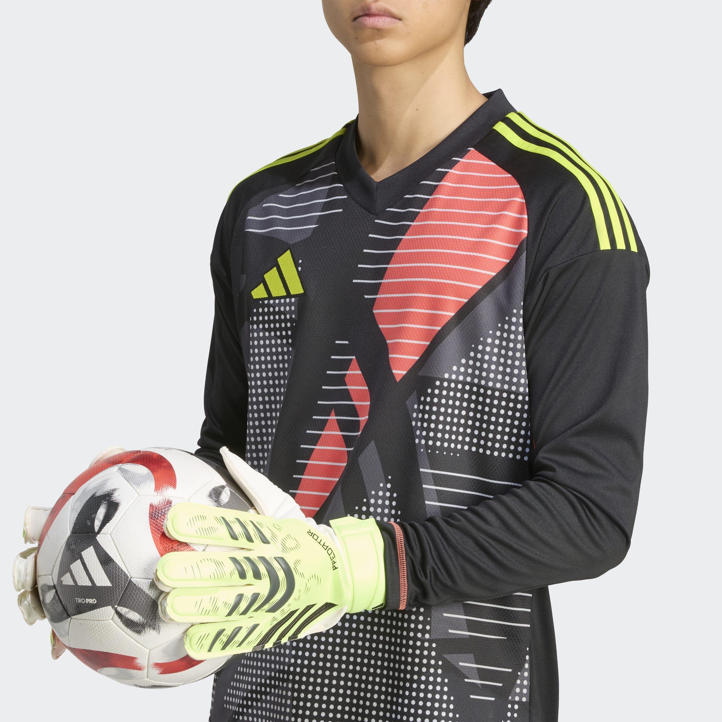 Unisex Predator Training Goalkeeper Gloves, Green, , large image number 2