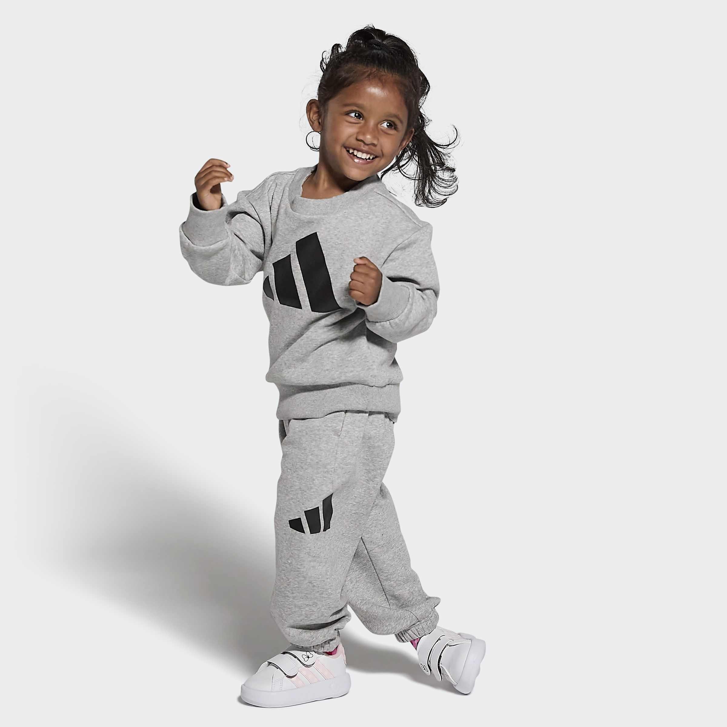 Kids Unisex adidas Disney Minnie Mouse Grand Court Shoes, White, A701_ONE, large image number 2