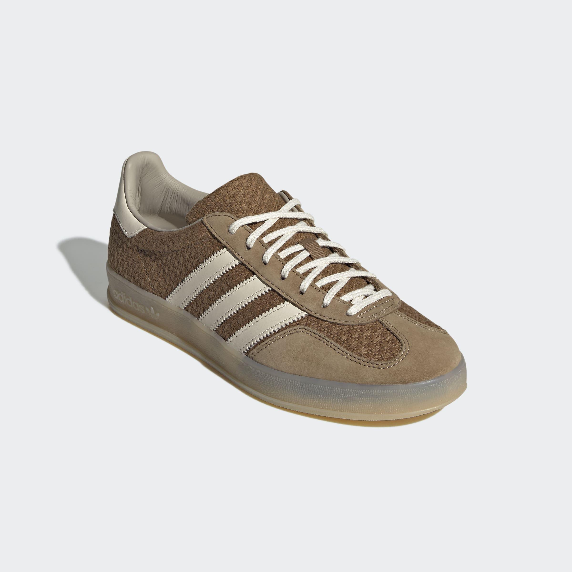 Gazelle Indoor Shoes, Brown, A701_ONE, large image number 2