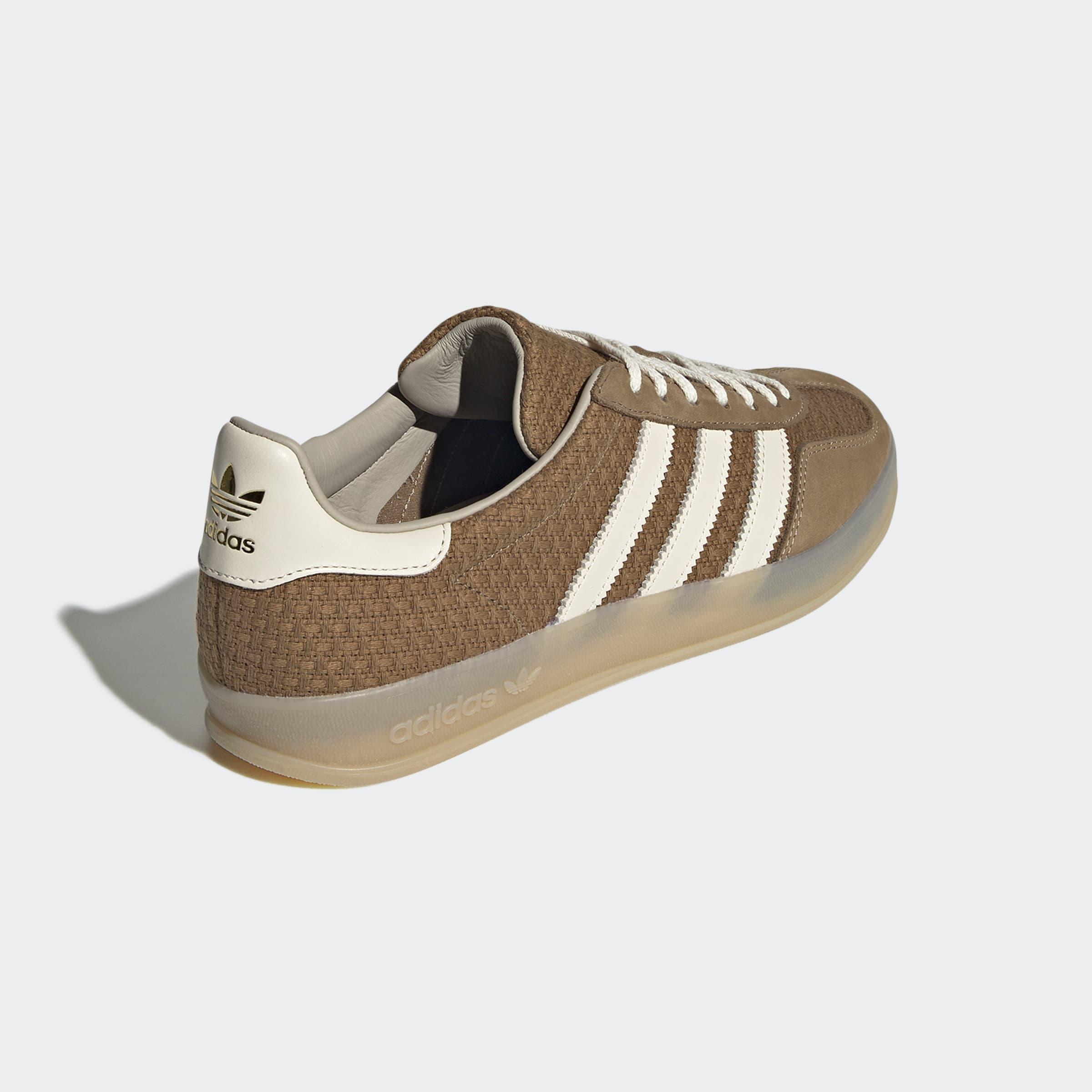 Gazelle Indoor Shoes, Brown, A701_ONE, large image number 3
