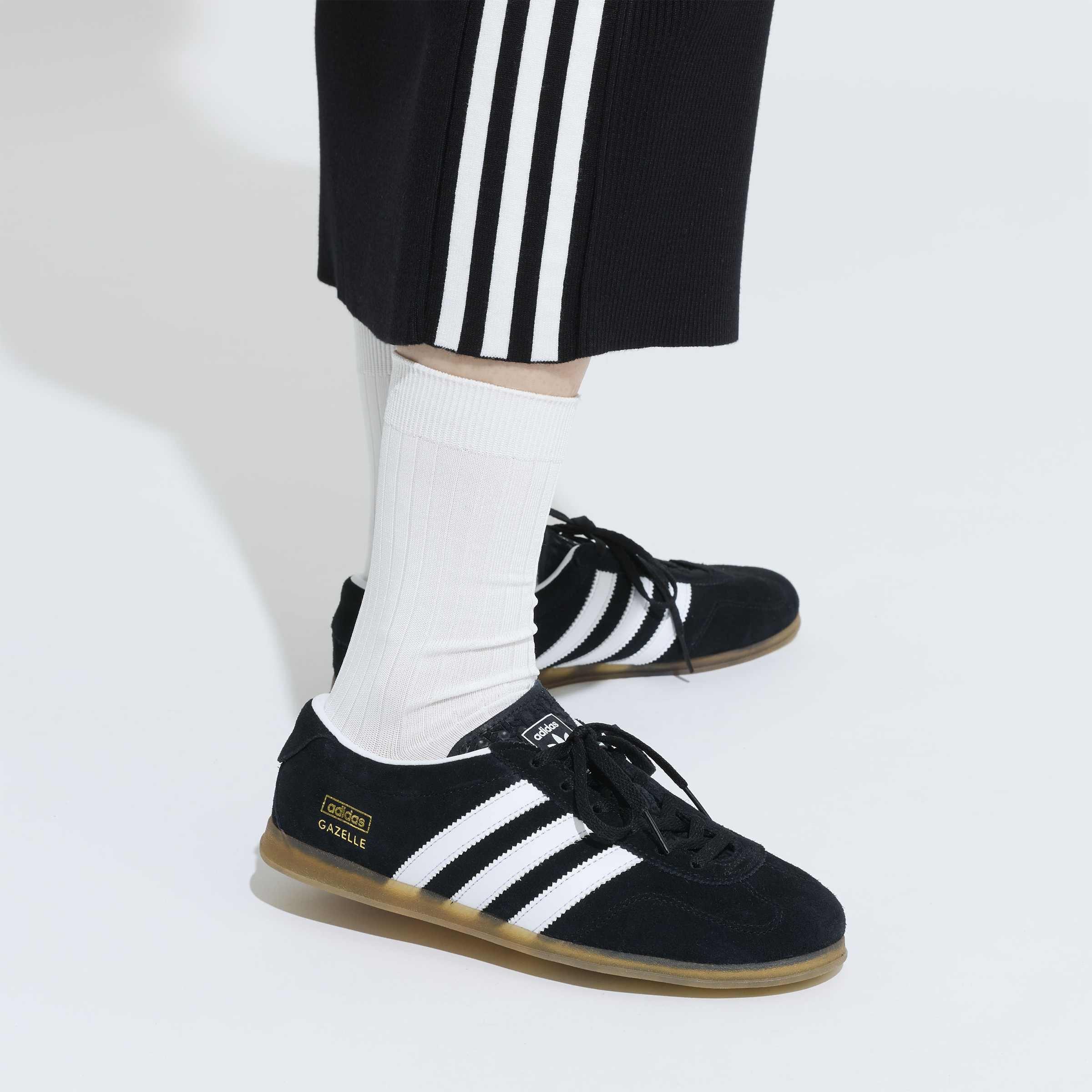 Gazelle Lo Pro Shoes, Black, A701_ONE, large image number 10
